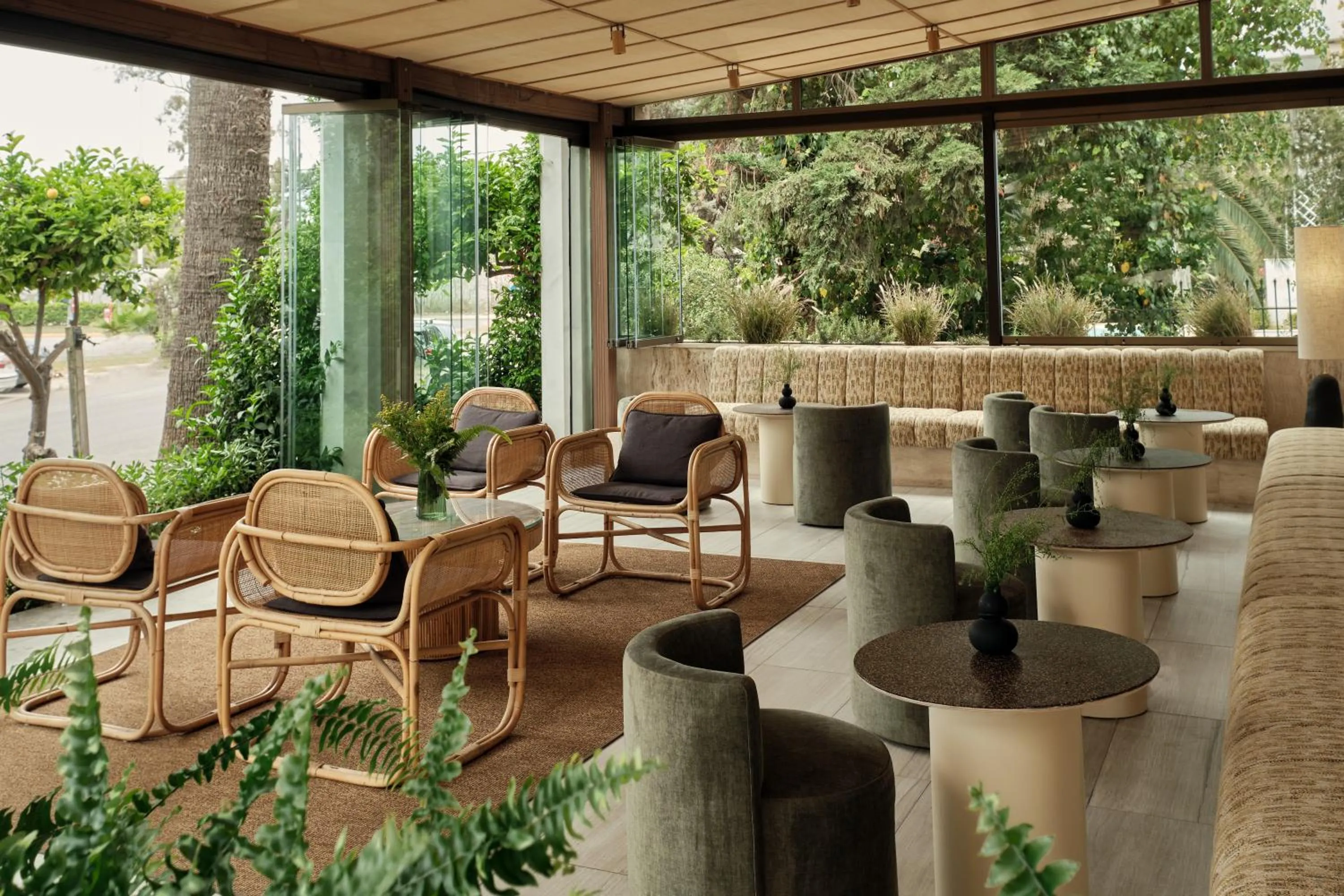 Communal lounge/ TV room in Golden Sun Hotel