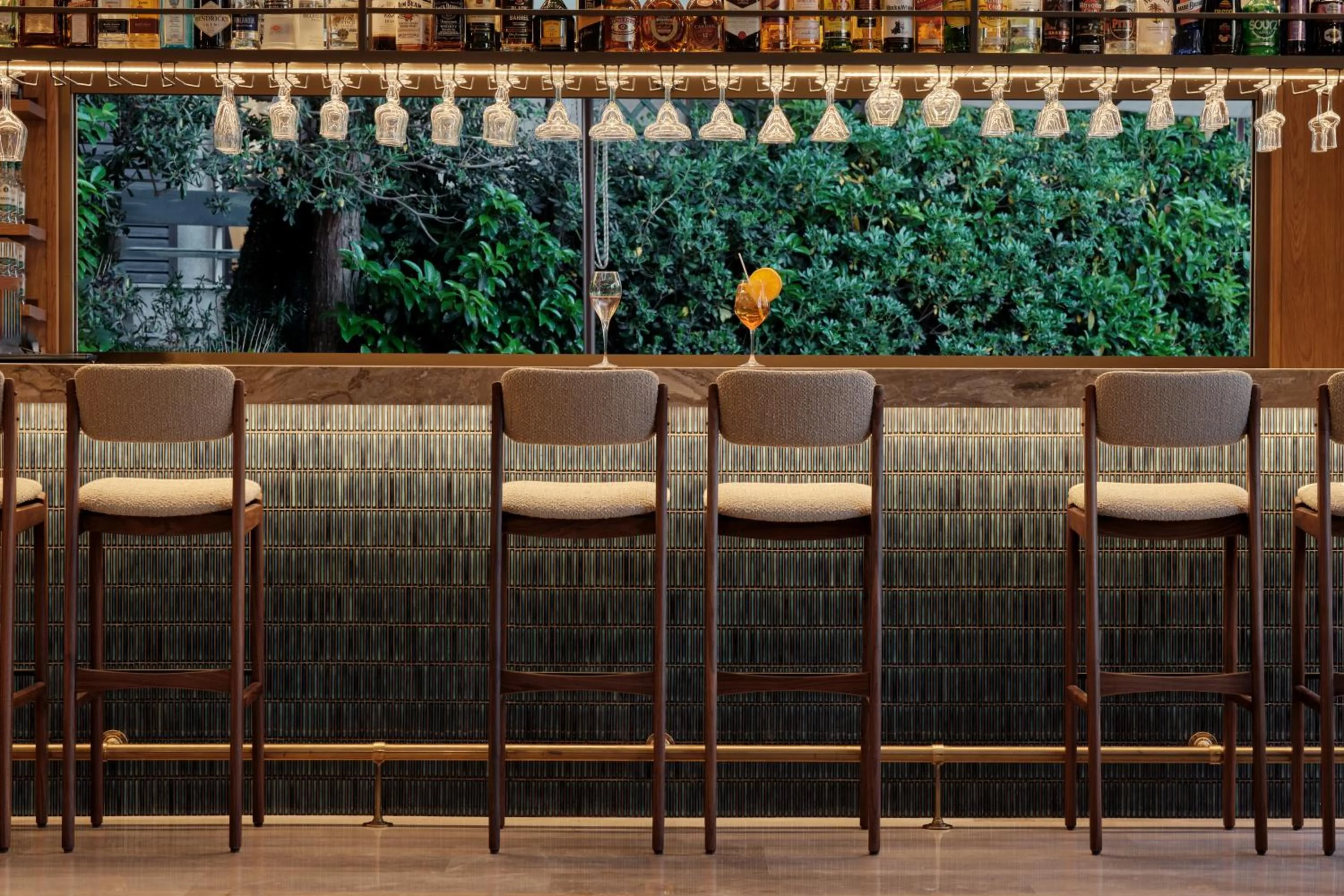 Restaurant/places to eat in Golden Sun Hotel