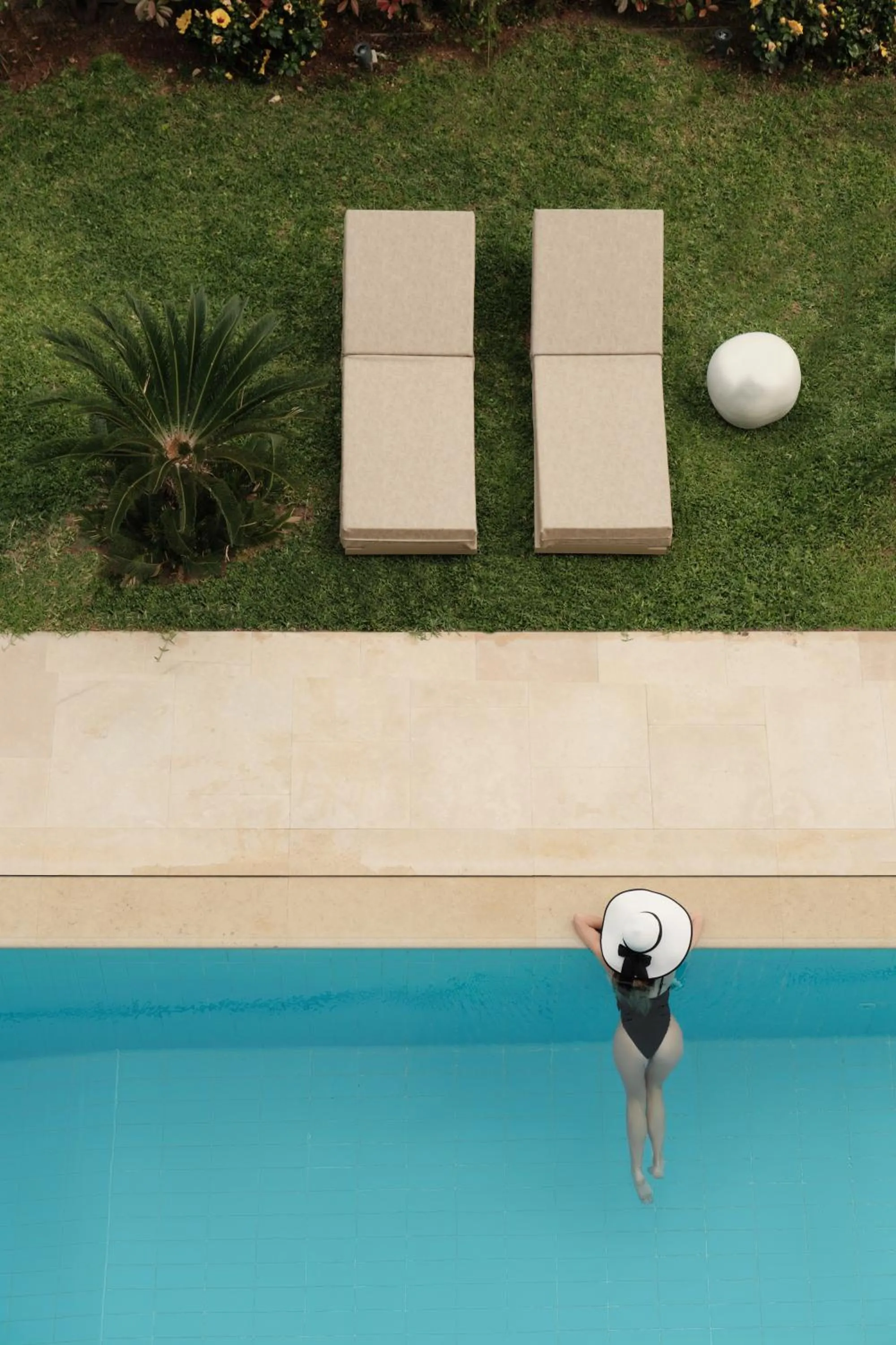 Garden in Golden Sun Hotel