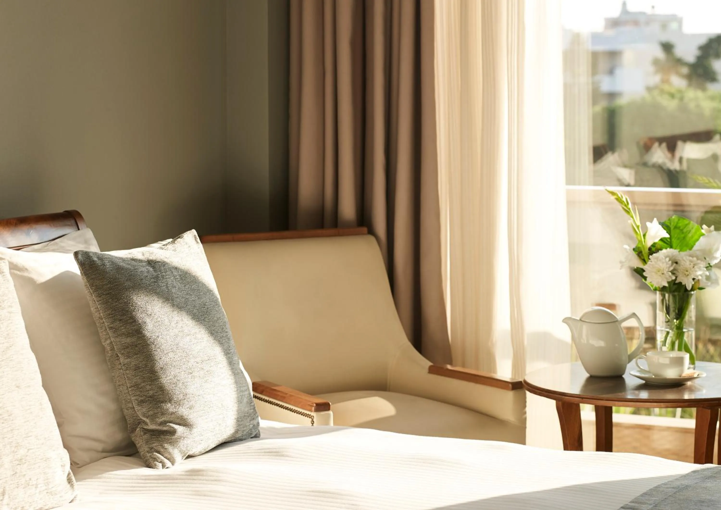 Spring, Bed in Golden Sun Hotel