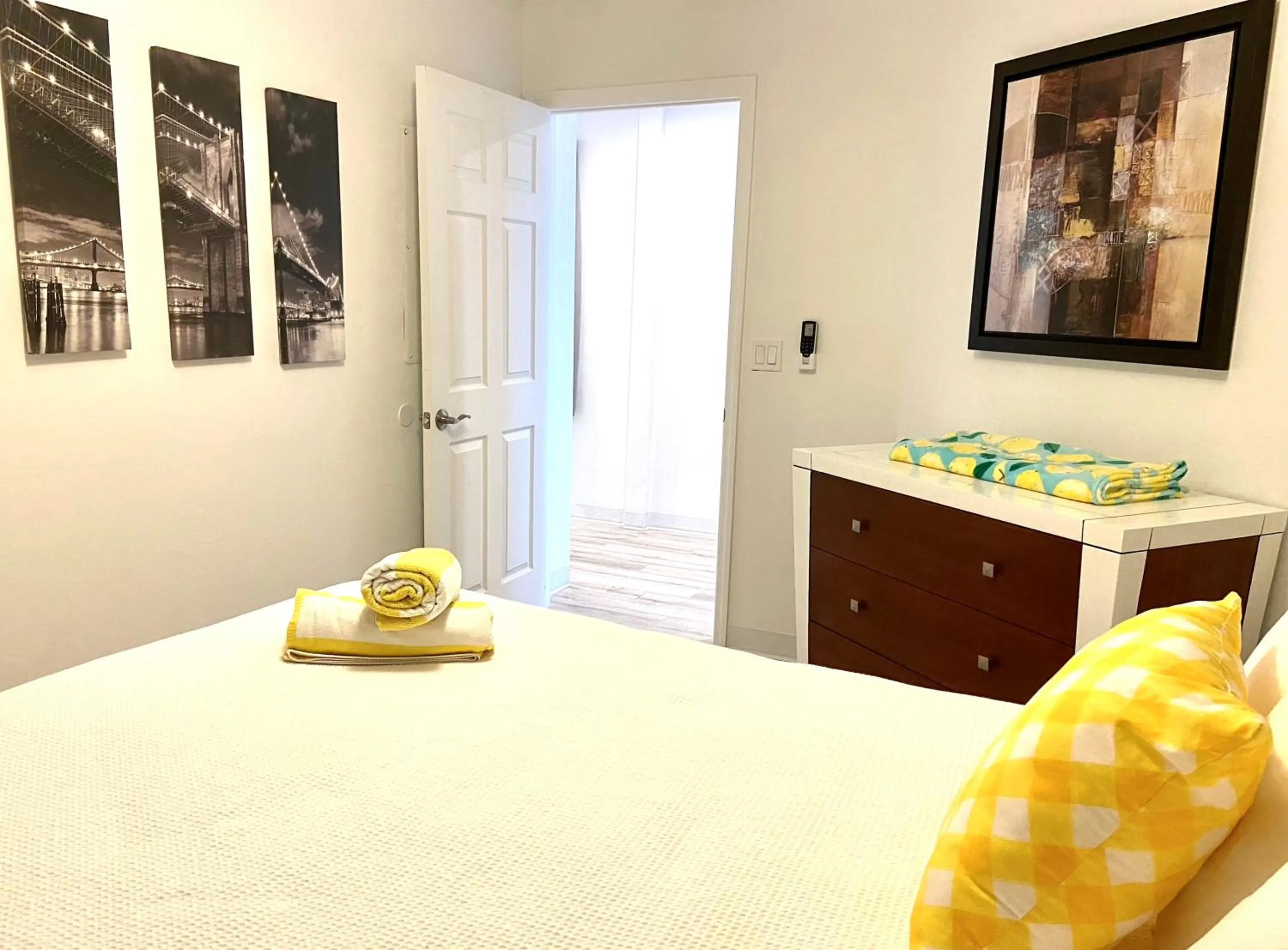 Bedroom, Bed in Organic Beach Retreat