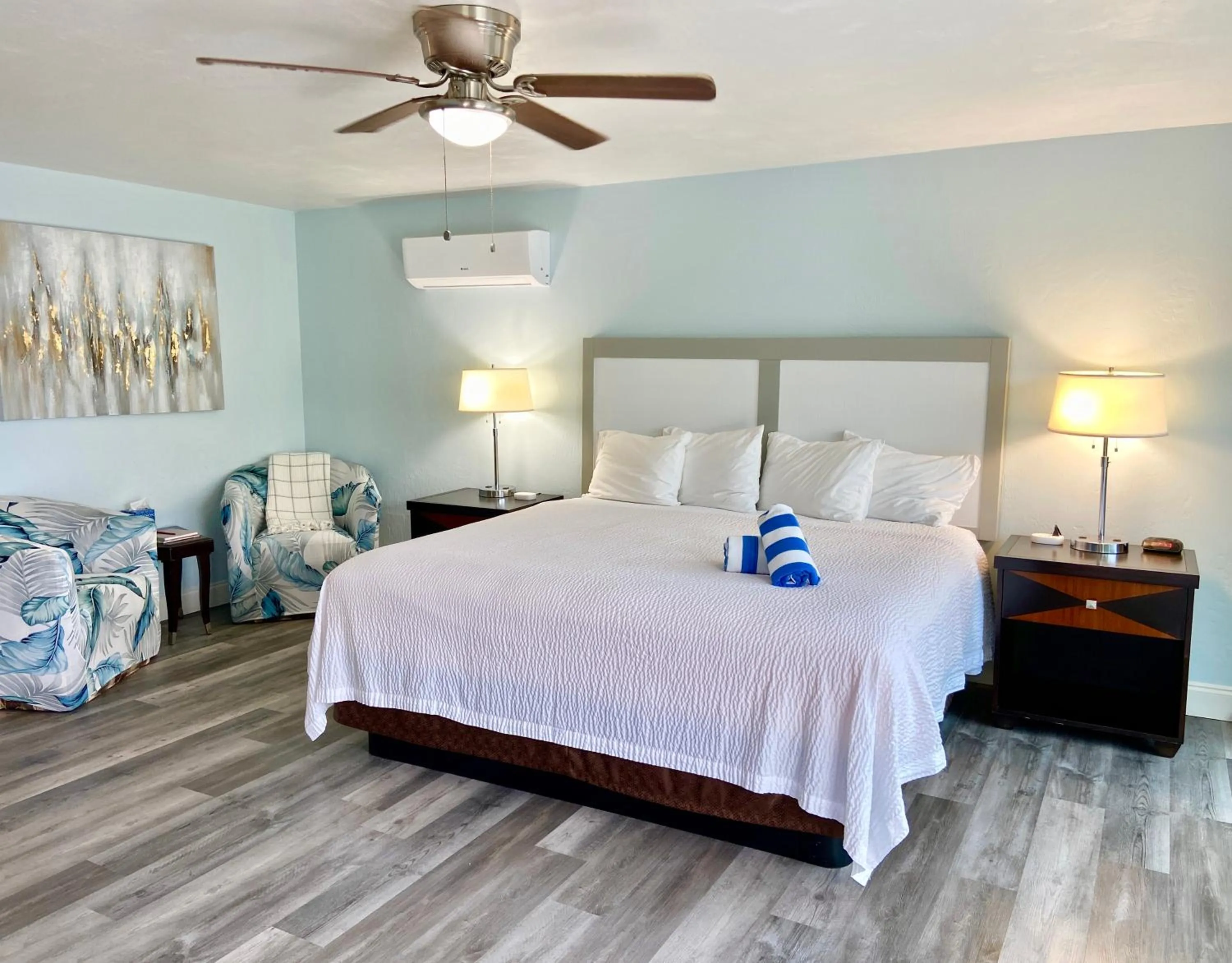 View (from property/room), Bed in Organic Beach Retreat