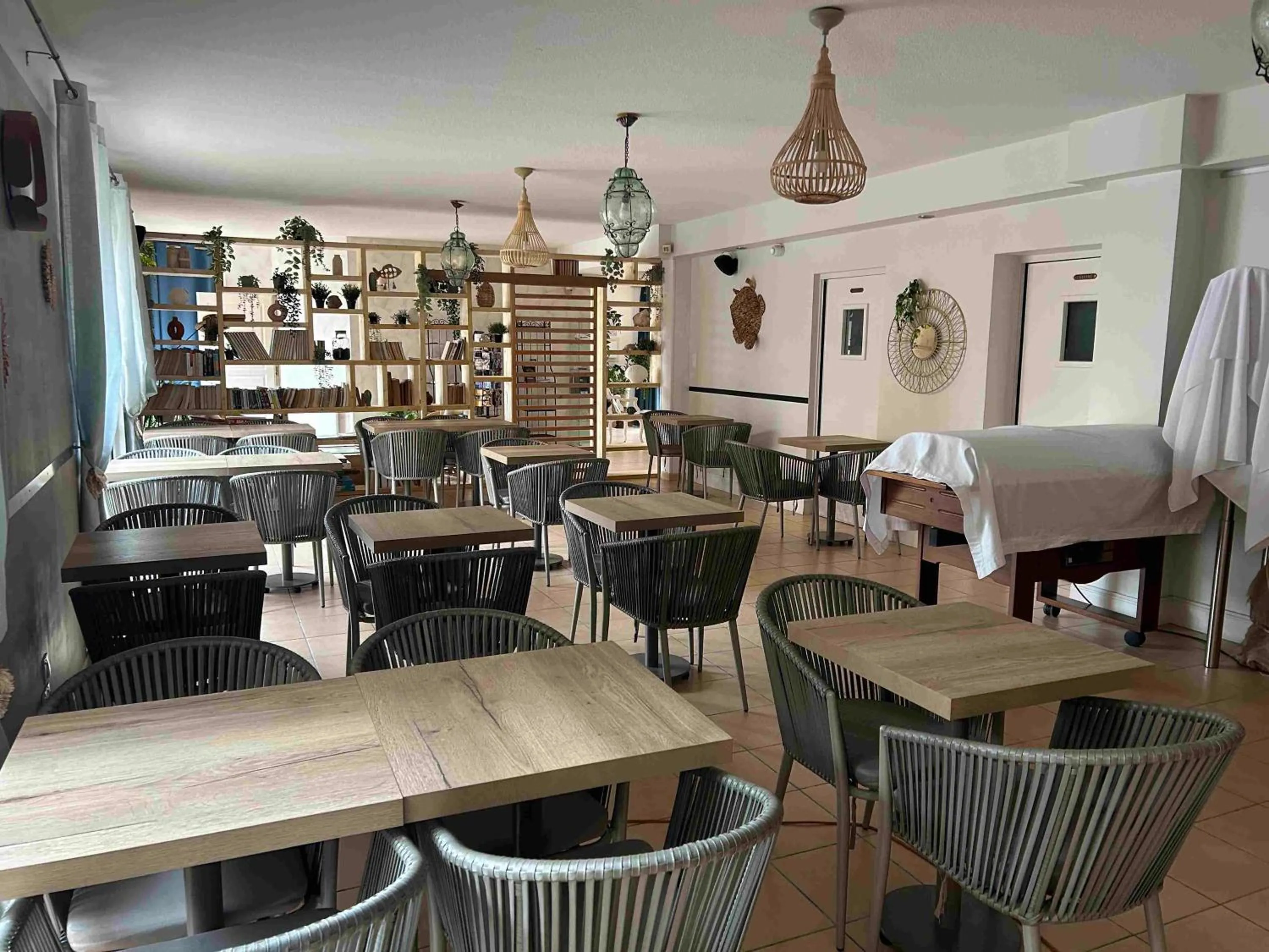 Breakfast in Logis Hotel De La Clape