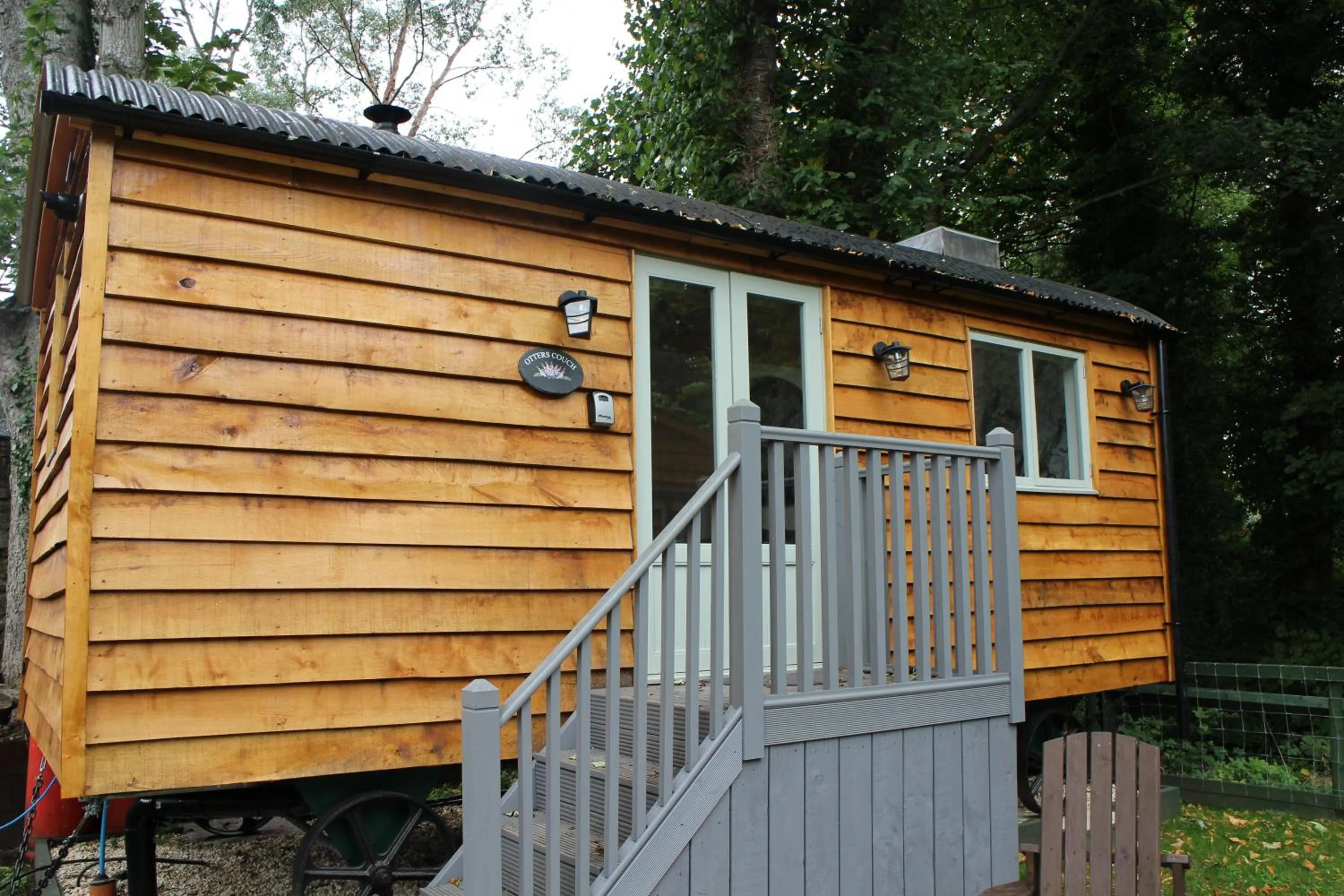Property building in The Apple Inn