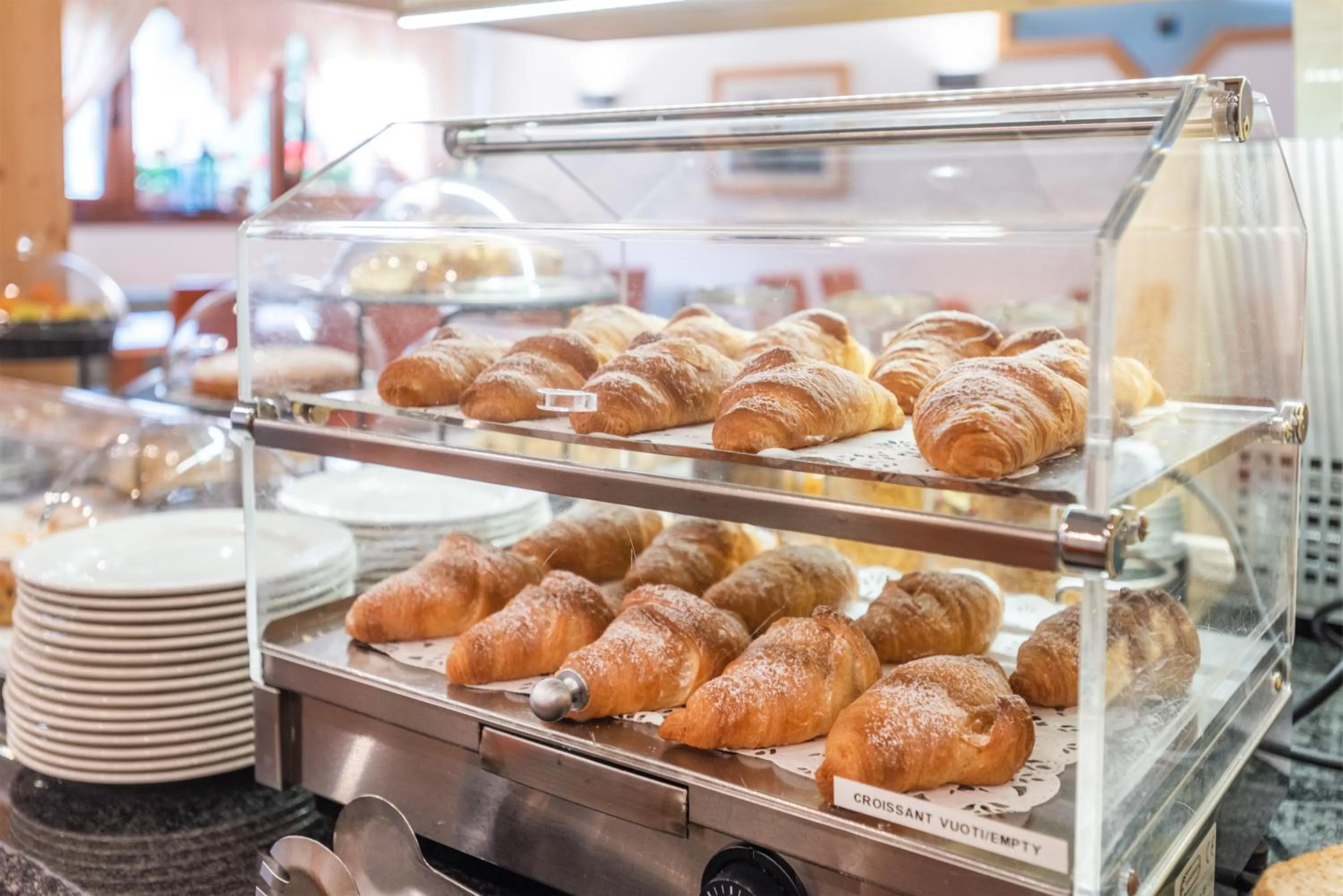 Breakfast in Hotel Alpina