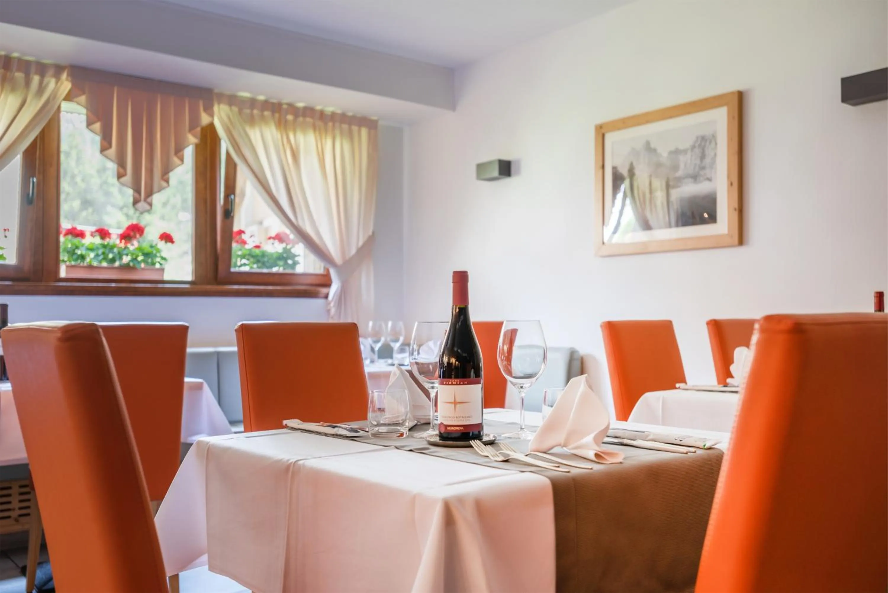 Restaurant/places to eat in Hotel Alpina