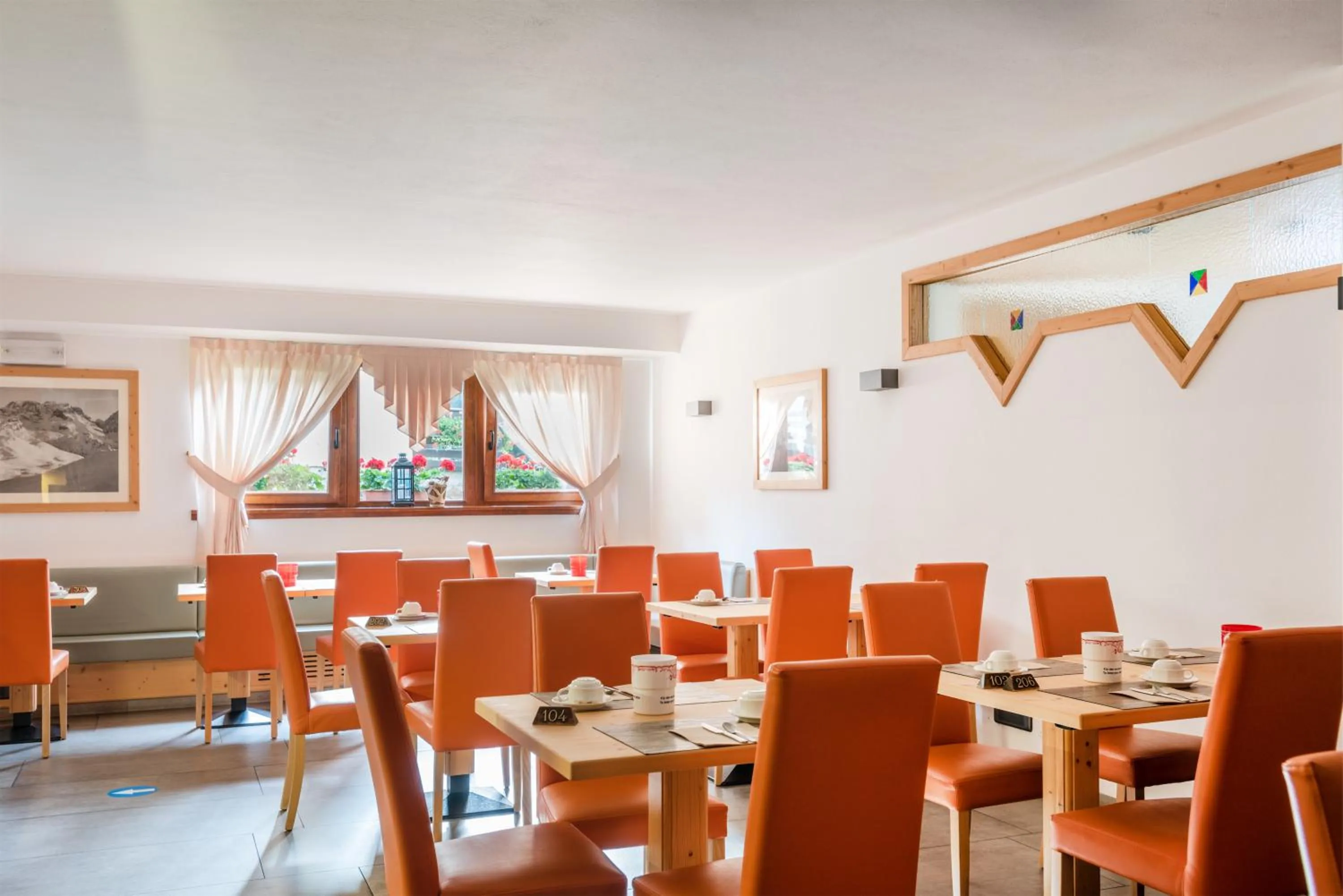 Breakfast in Hotel Alpina