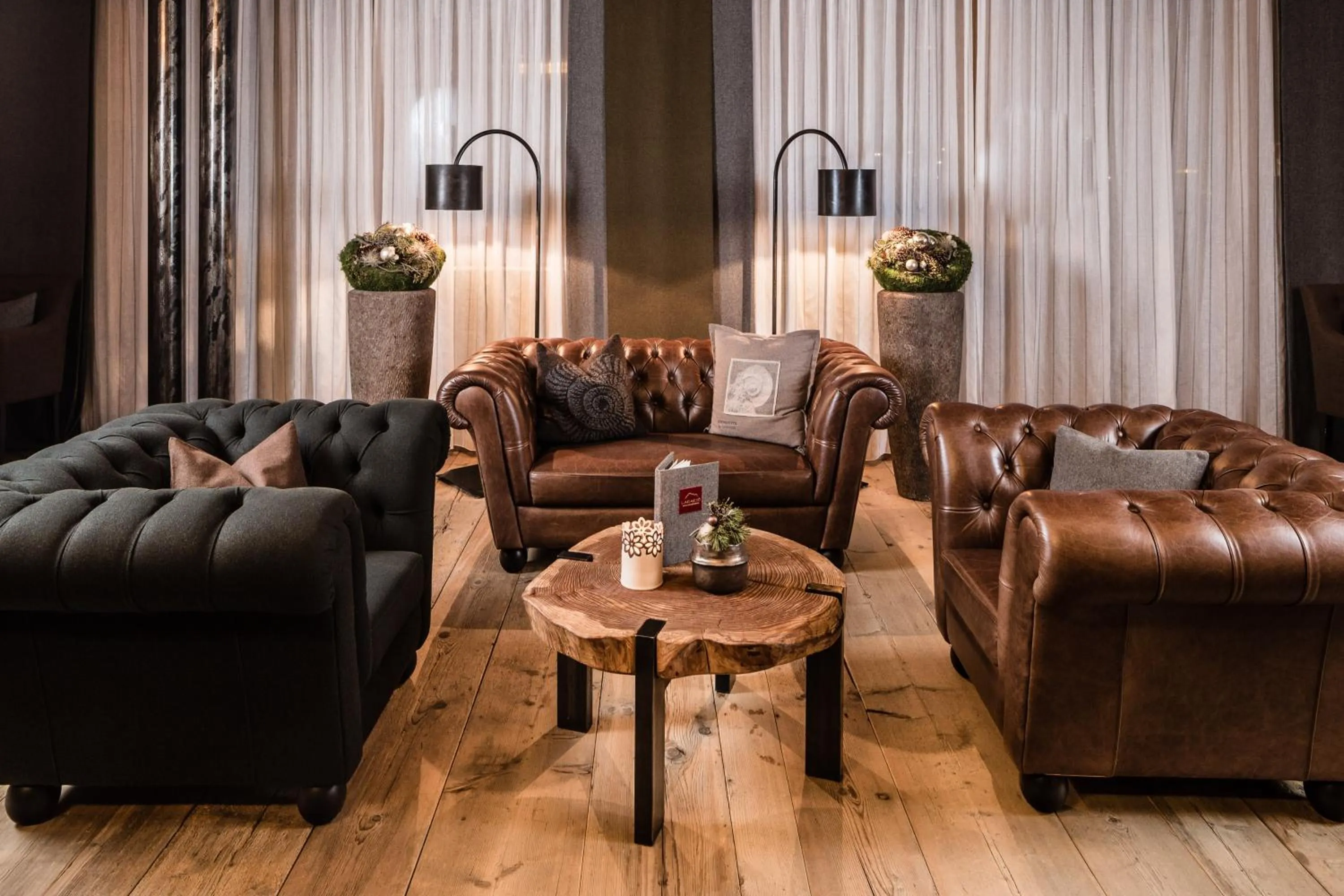 Lounge or bar in Lagació Hotel Mountain Residence