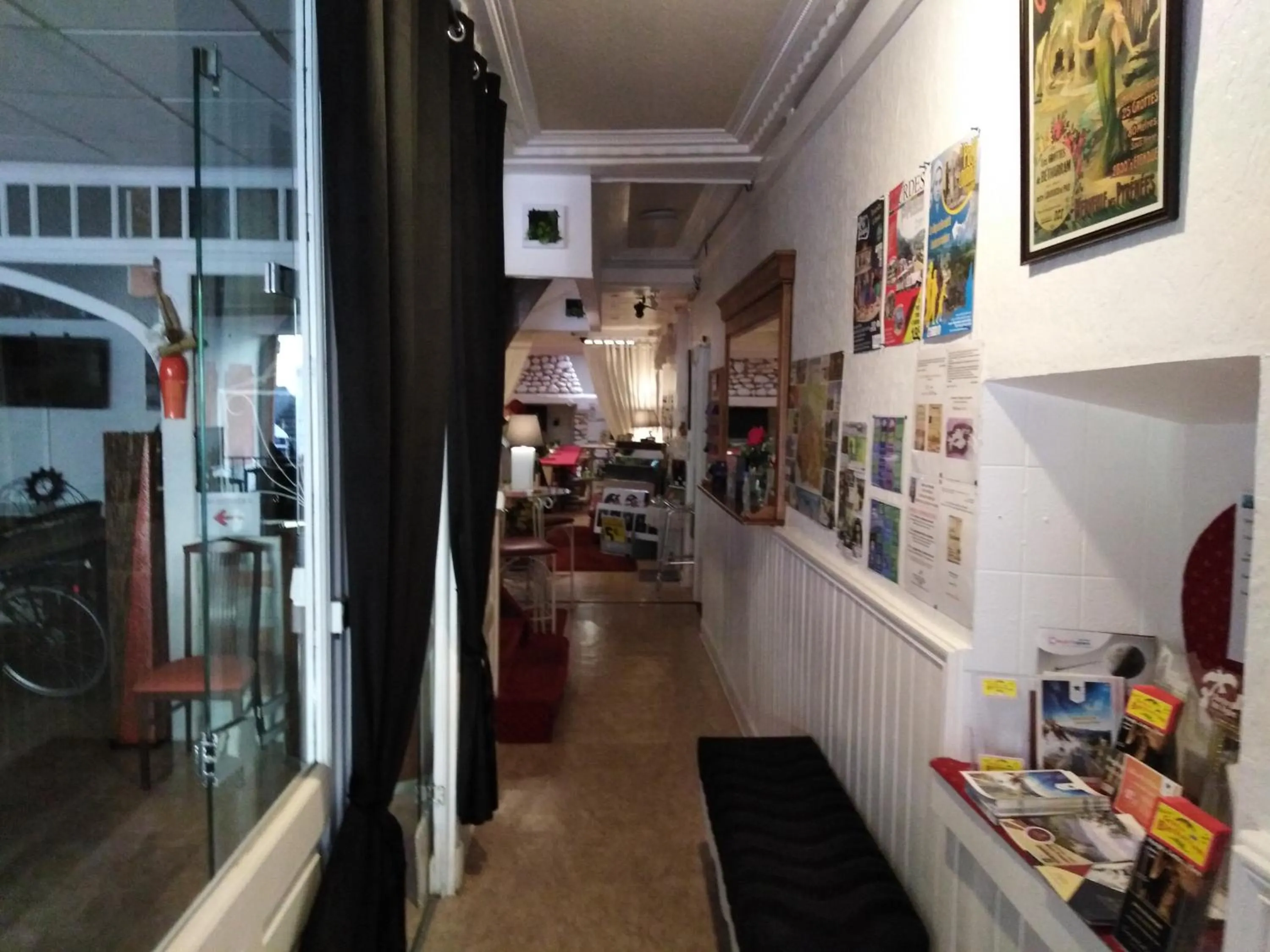 Decorative detail in Chalet Saint Louis