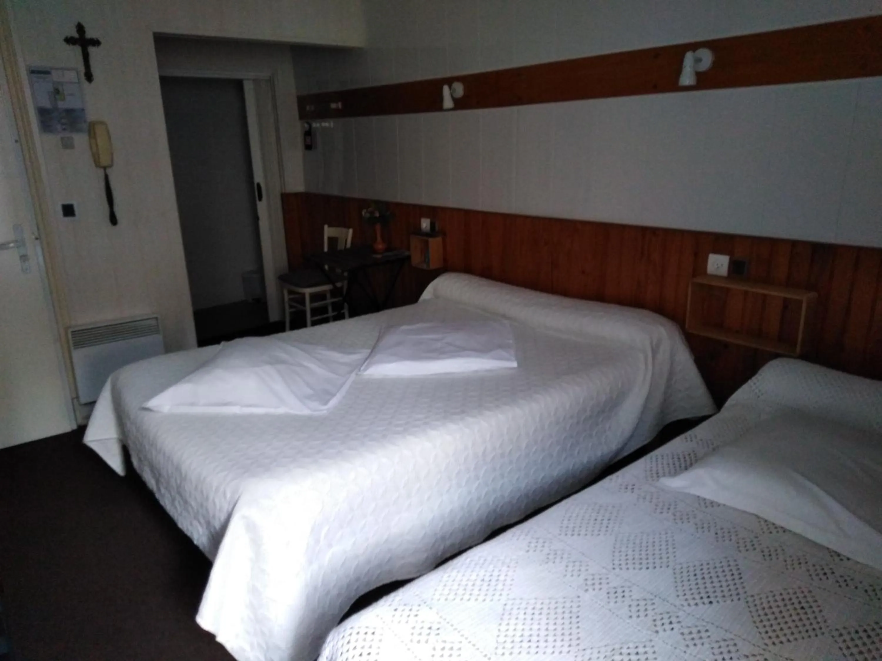 Photo of the whole room in Chalet Saint Louis