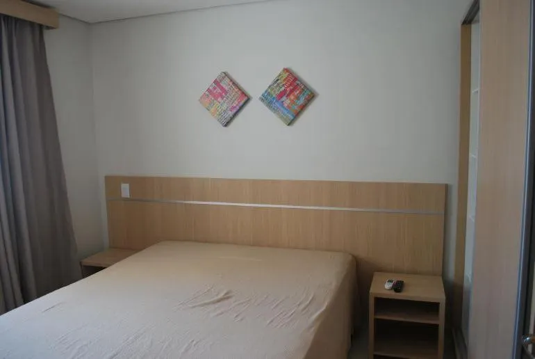 Bedroom in Casa da Madeira Caldas Novas - ACHEI FERIAS - Com Roupa de Cama