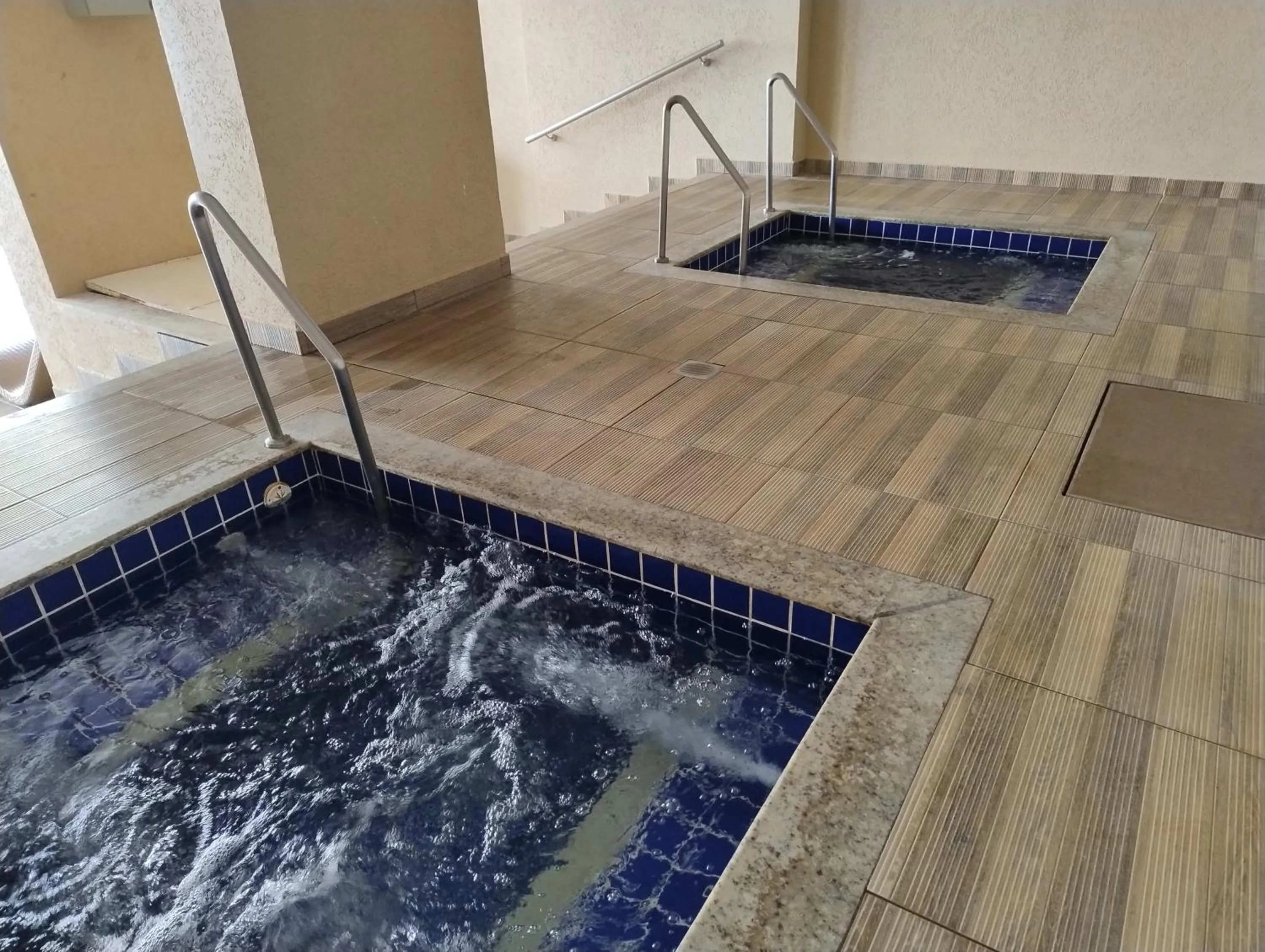 Hot Tub in Casa da Madeira Caldas Novas - ACHEI FERIAS - Com Roupa de Cama