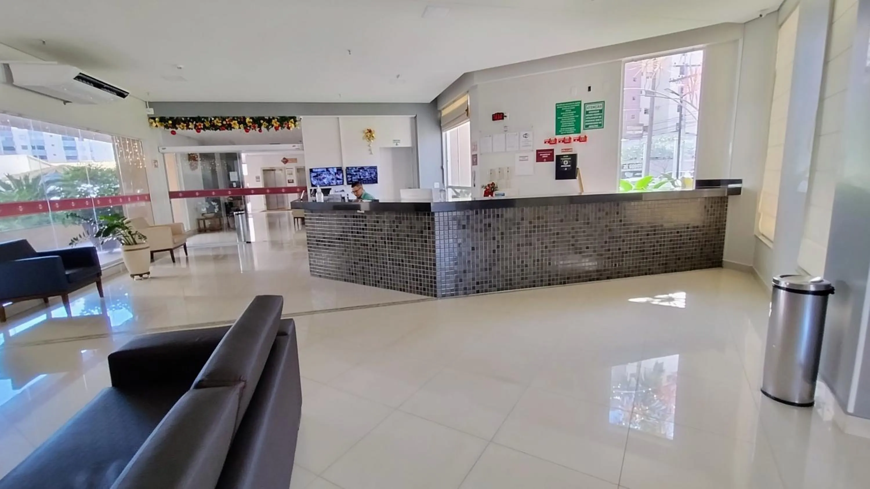 Lobby or reception in Casa da Madeira Caldas Novas - ACHEI FERIAS - Com Roupa de Cama