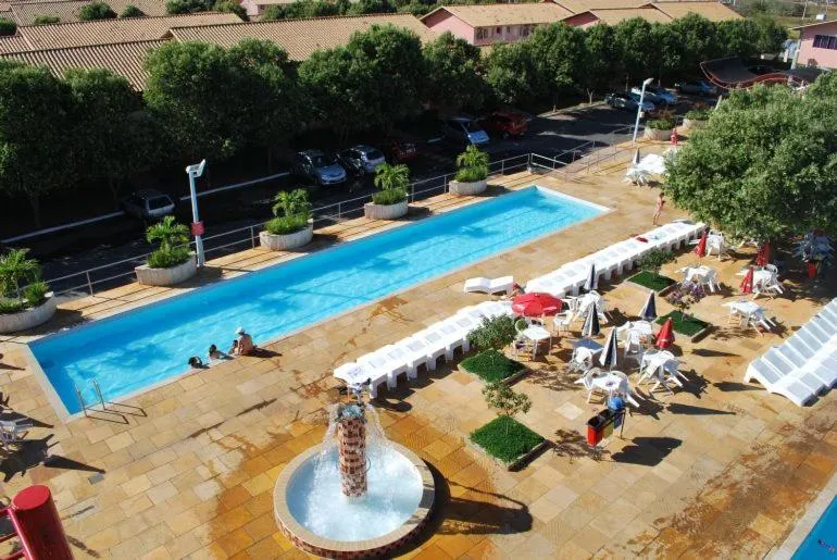 Pool view in diRoma Fiori Caldas Novas - ACHEI FERIAS - Com Roupa de Cama