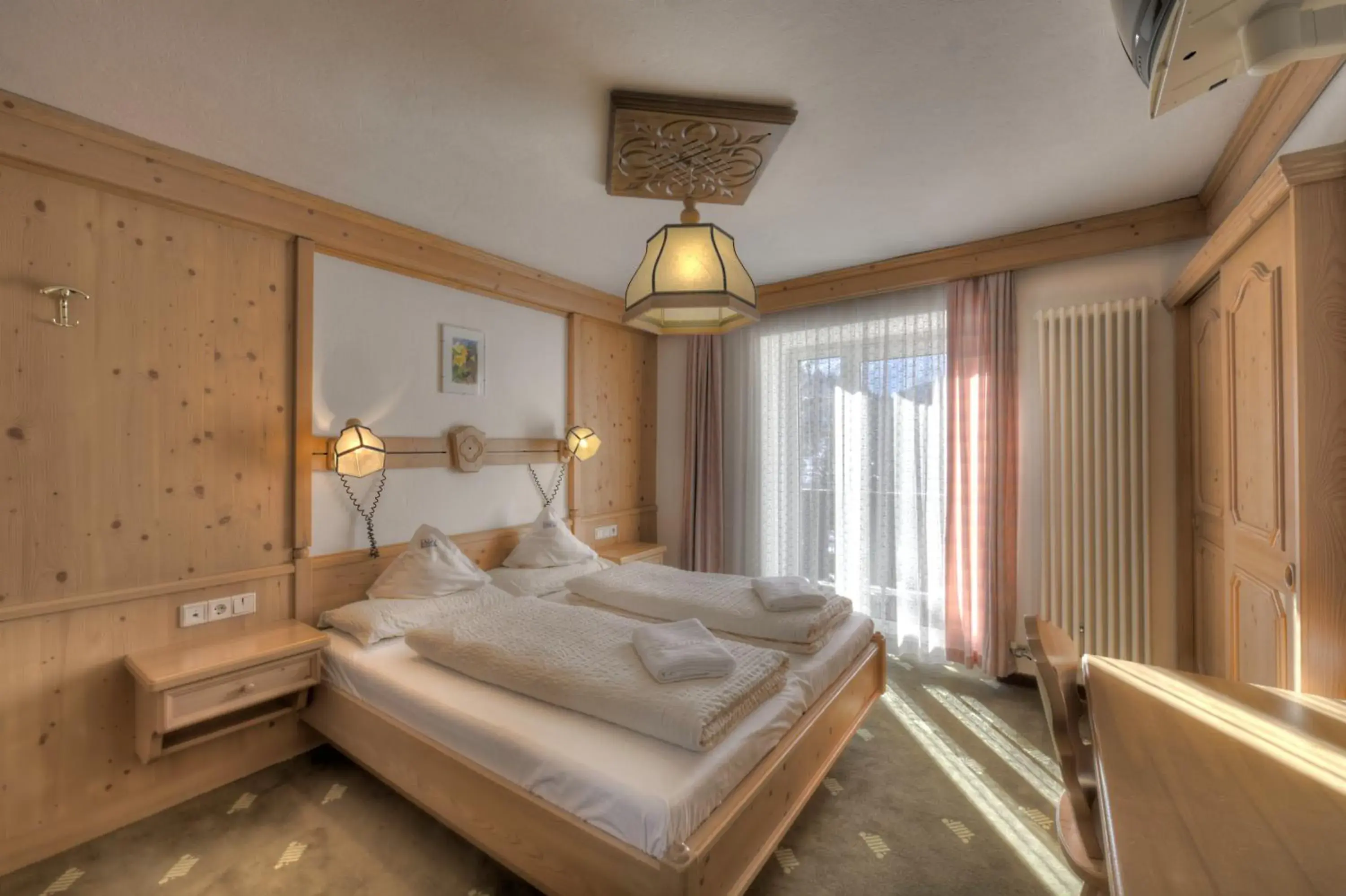 Double Room in Hotel Rezia Double Room in Hotel Rezia