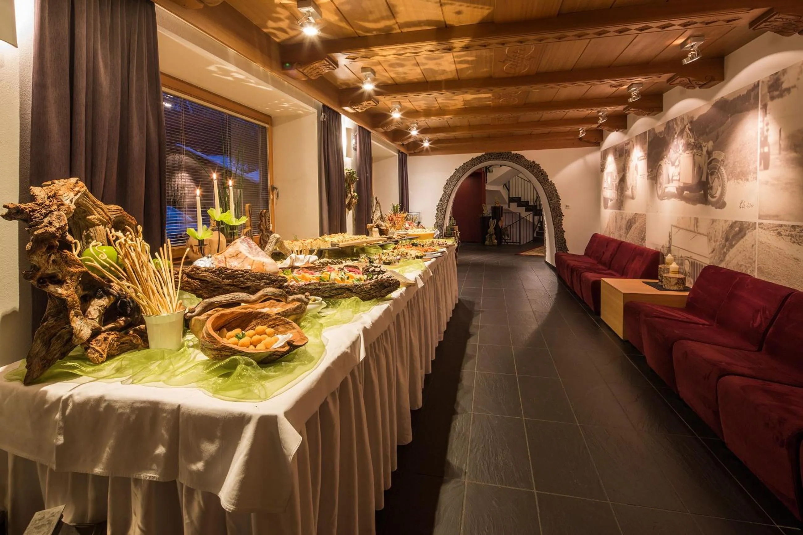 Restaurant/places to eat in Hotel Rezia