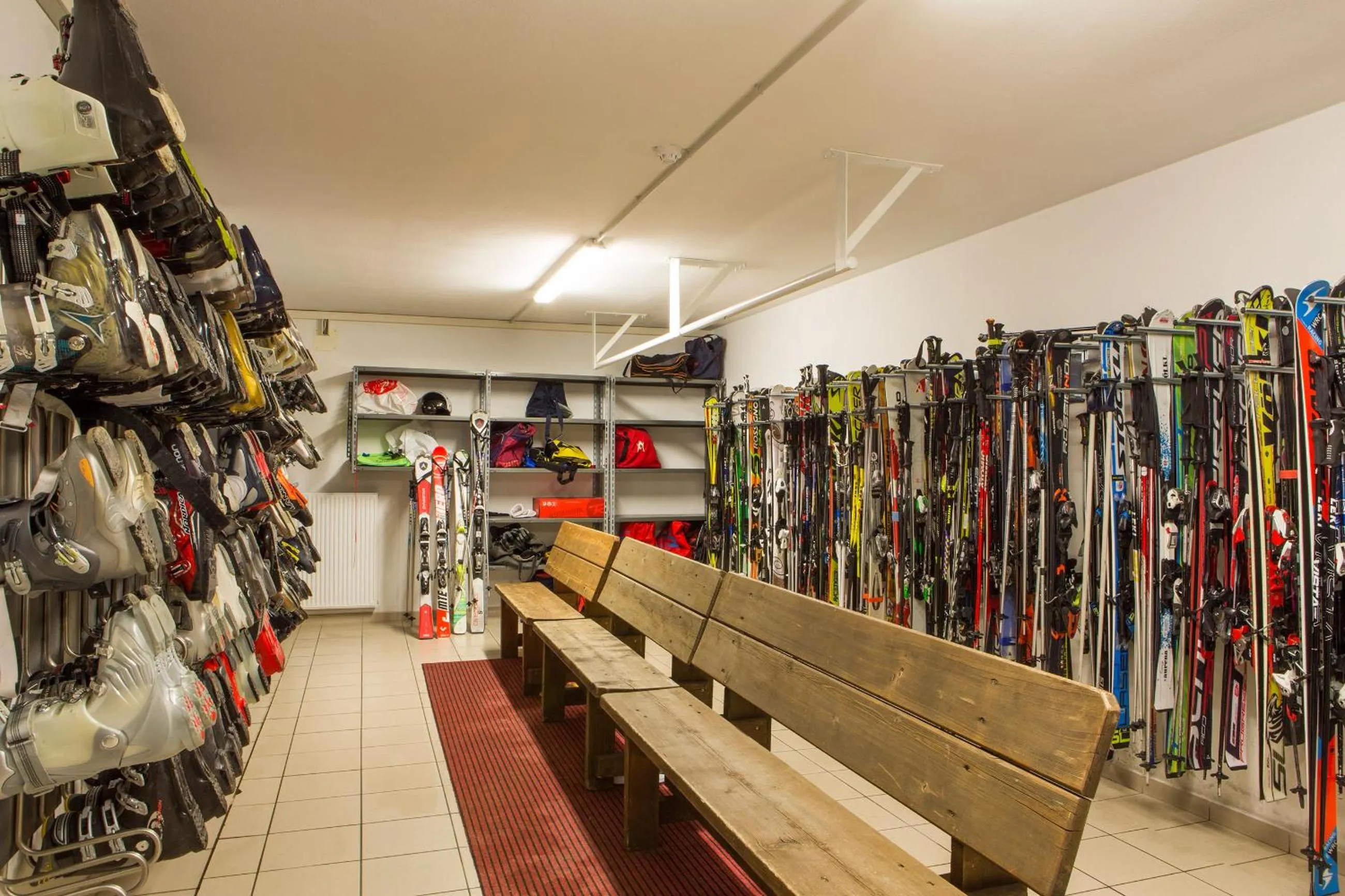 Skiing in Hotel Rezia