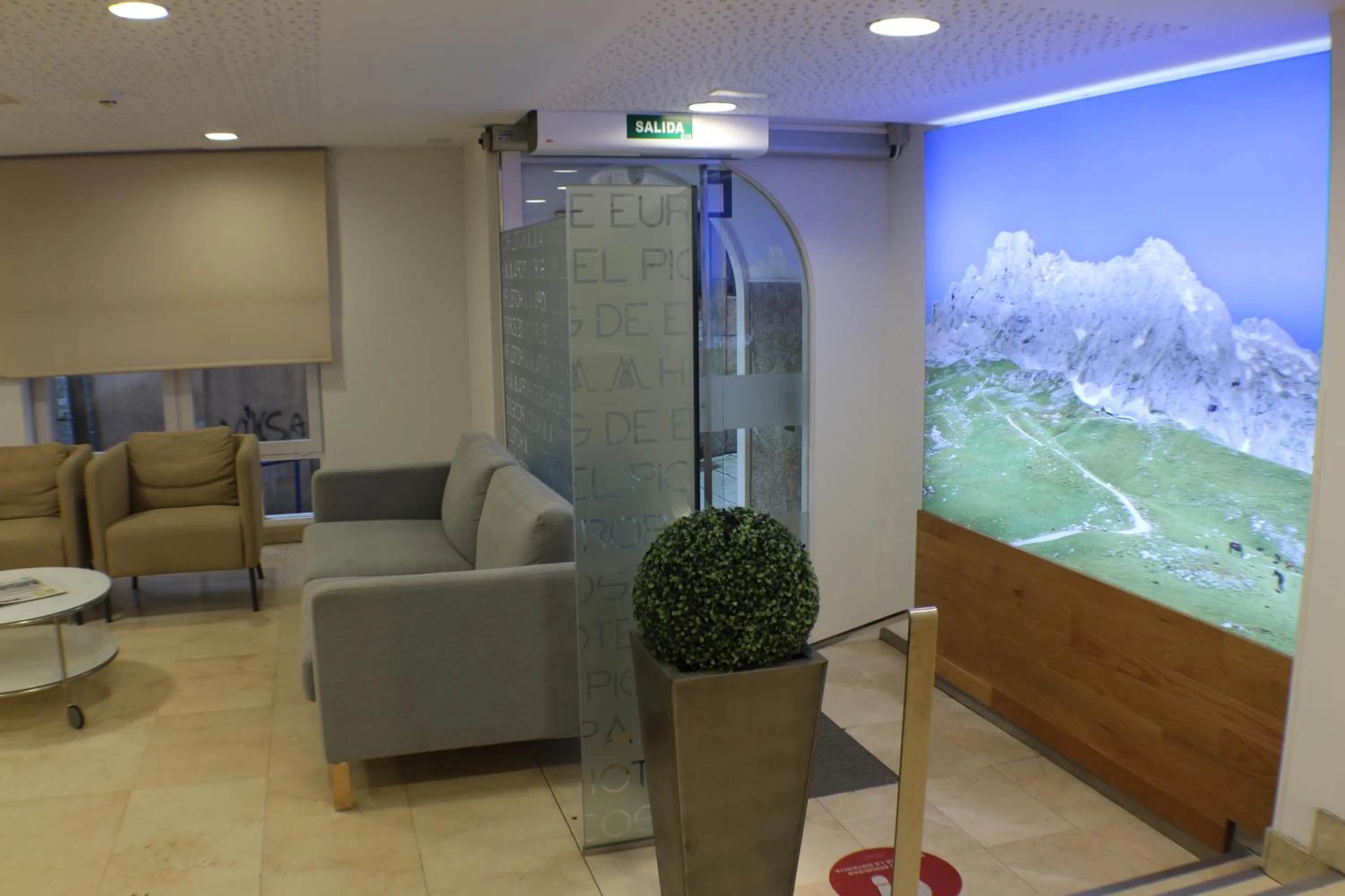 Lobby or reception in Hotel Picos De Europa
