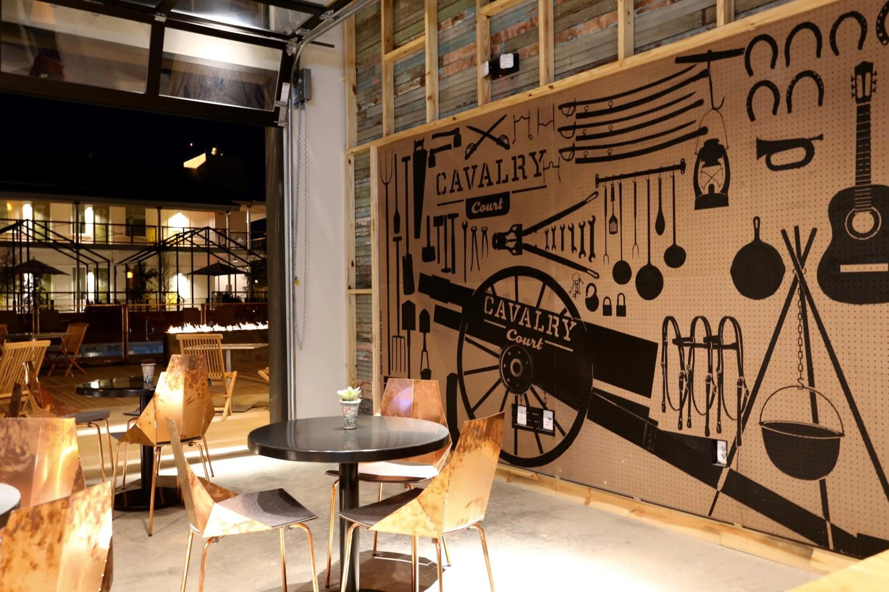 Food and drinks in Cavalry Court, by Valencia Hotel Collection