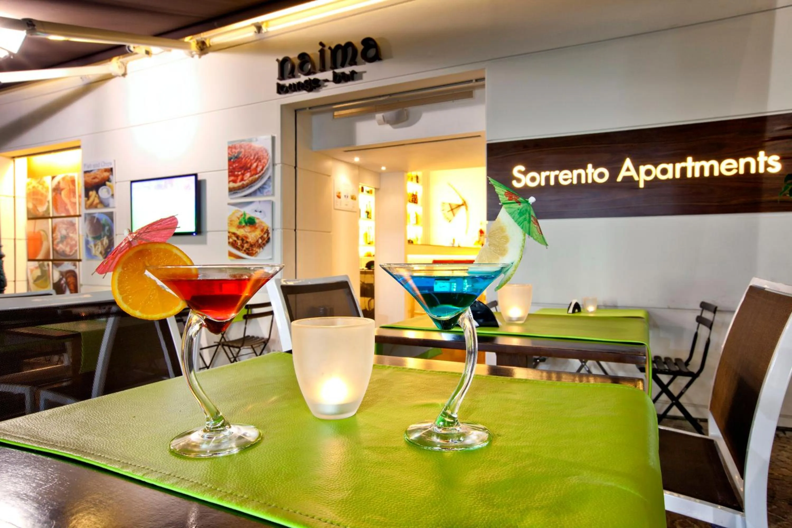 Restaurant/places to eat in Sorrento Apartments