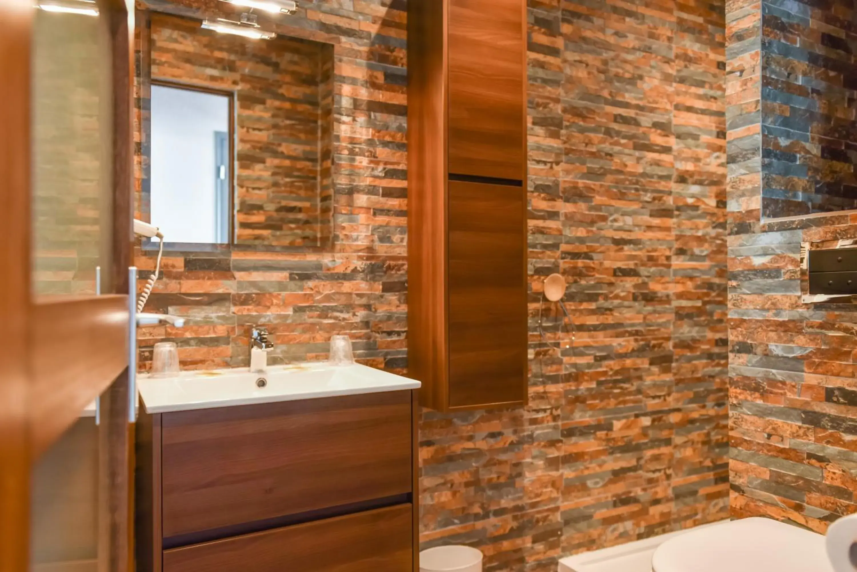 Superior Quadruple Room with Sea View in Logis Hôtel Restaurant Mar I Sol Superior Quadruple Room with Sea View in Logis Hôtel Restaurant Mar I Sol