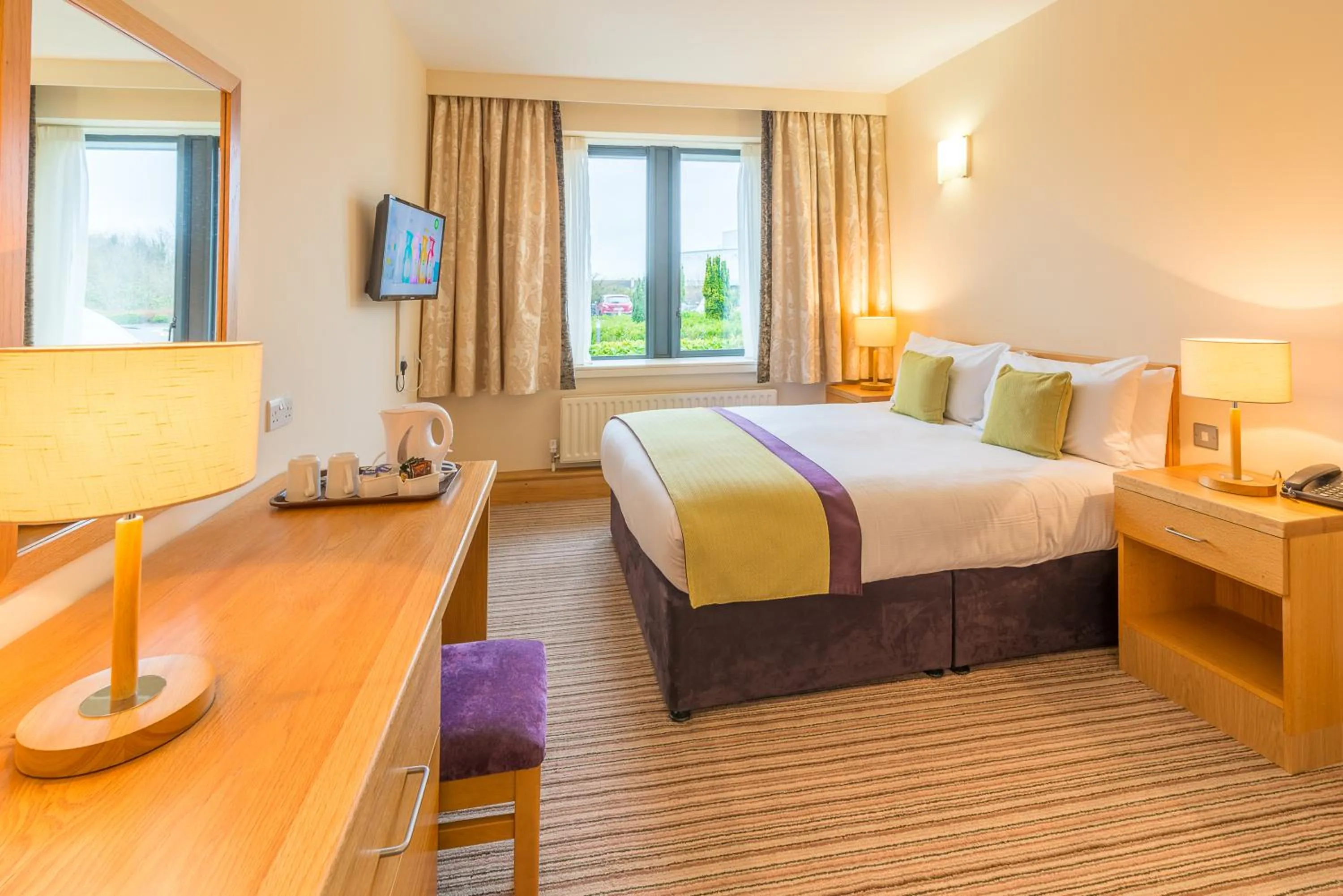 Coffee/tea facilities, Bed in Knock House Hotel