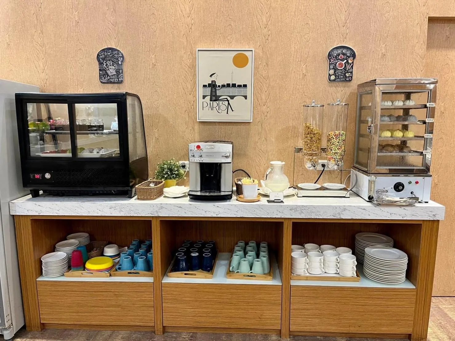 Restaurant/places to eat in San Juan Easy Stay Inn Tainan