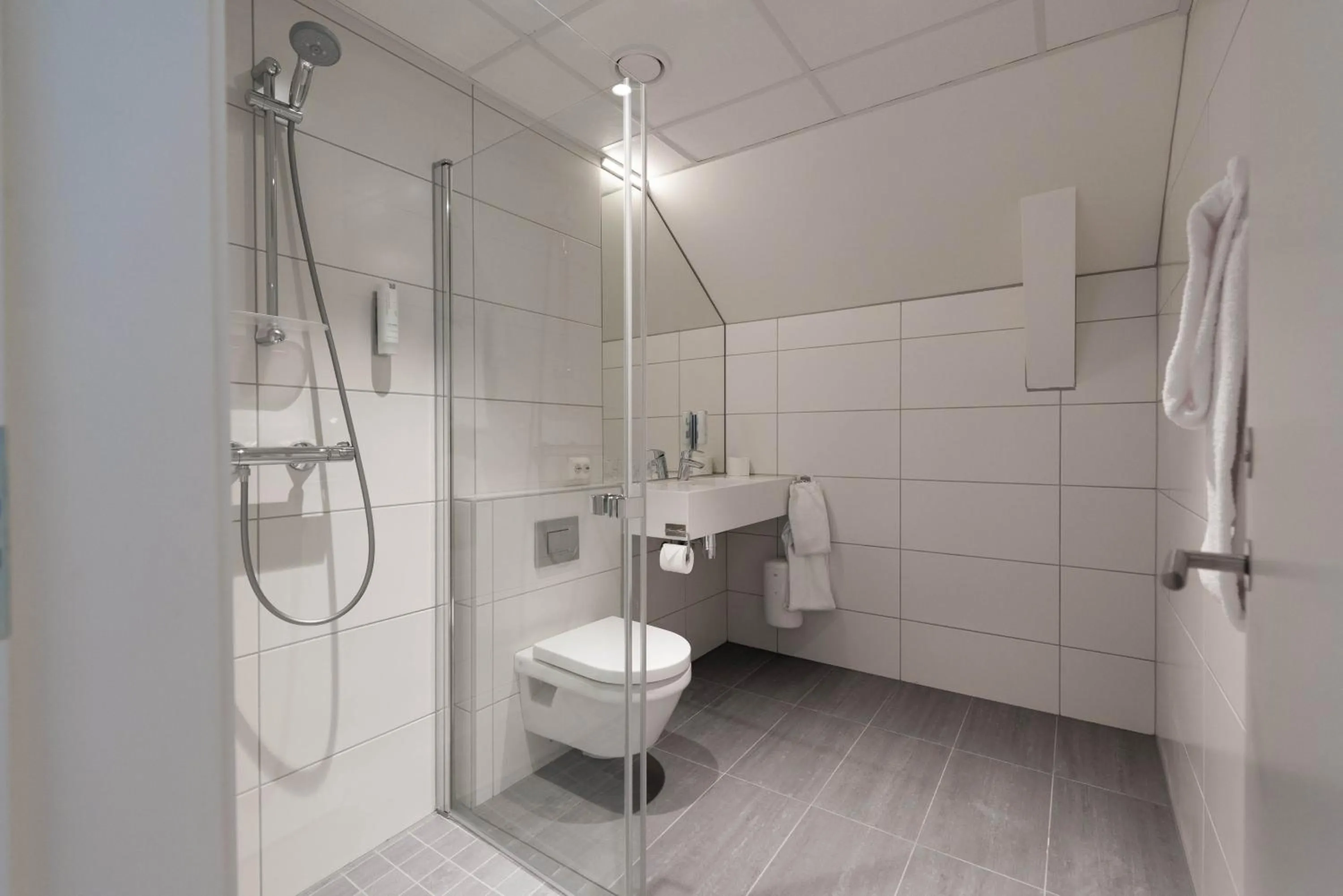 Bathroom in Thon Partner Hotel Parken