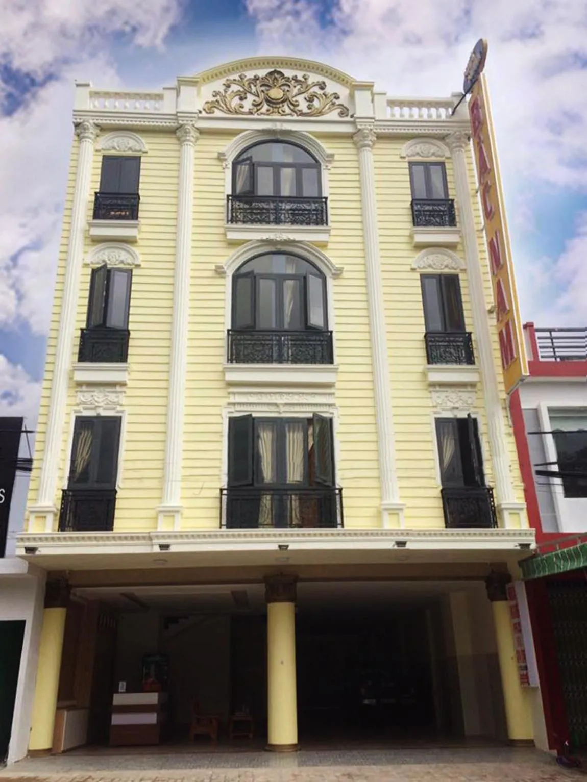 Property building in Bắc Nam Hotel