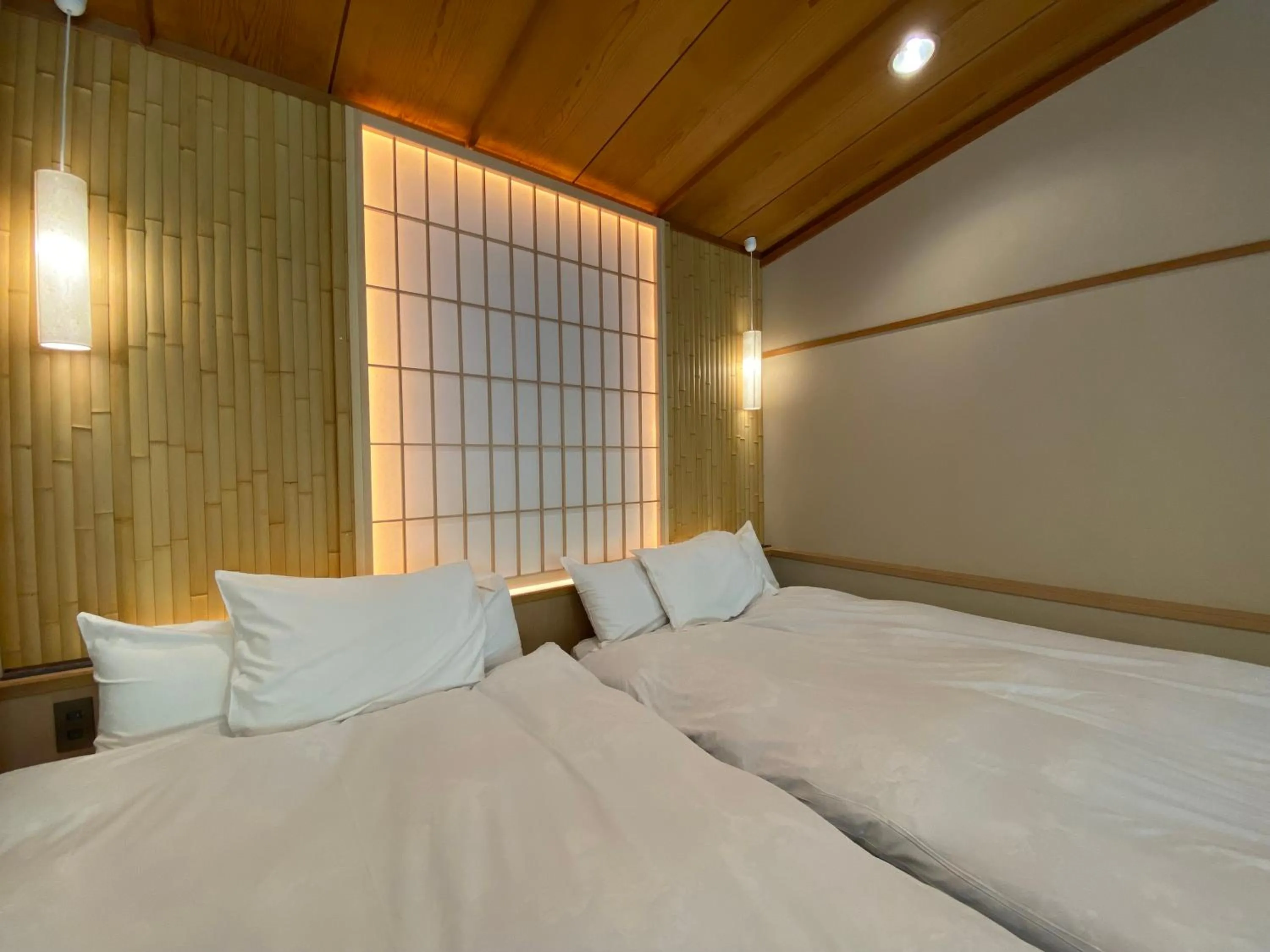 Bed in Kaiseki Ryokan Ashikari