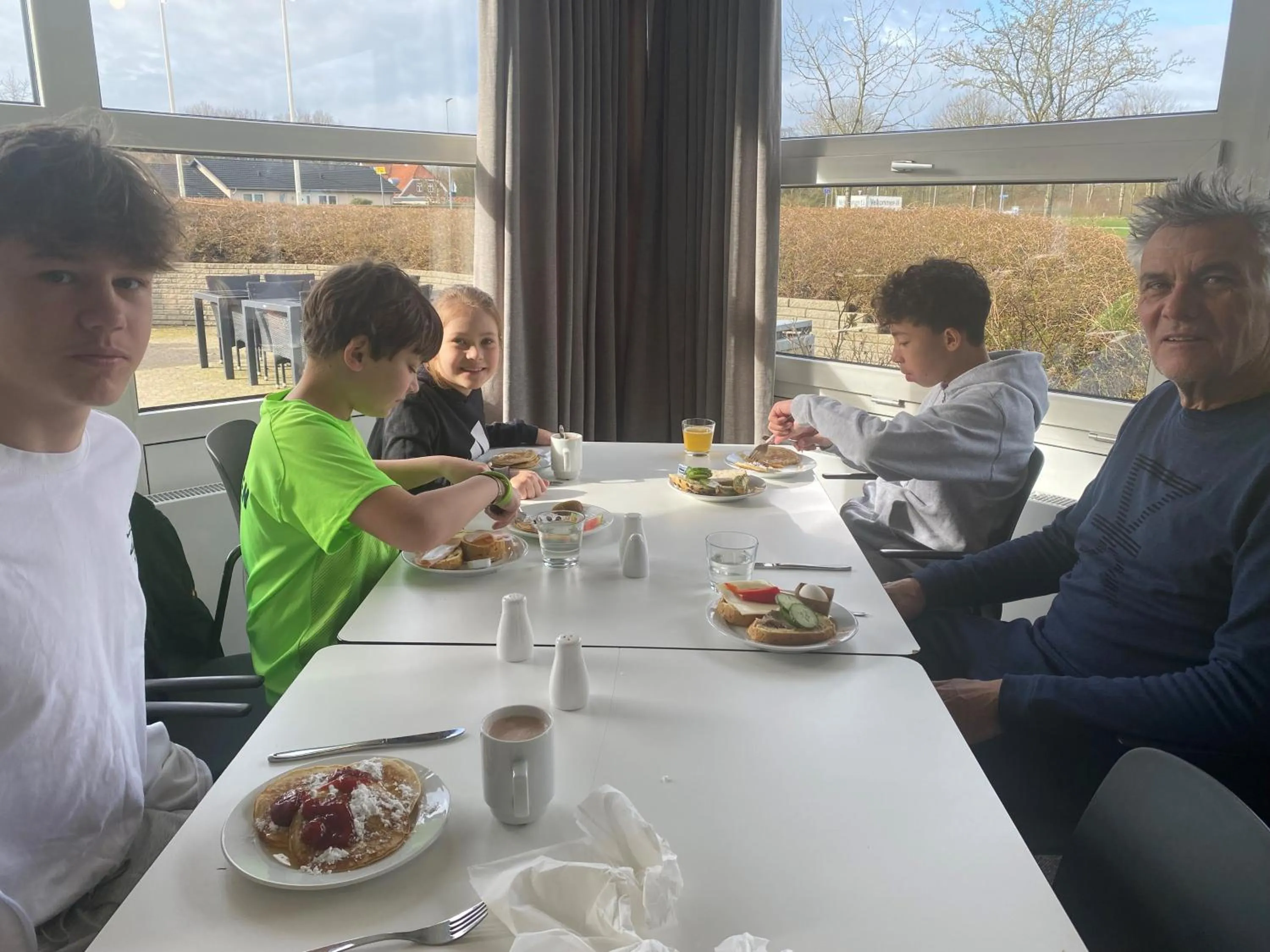 Restaurant/places to eat in Sportshotel Vejen