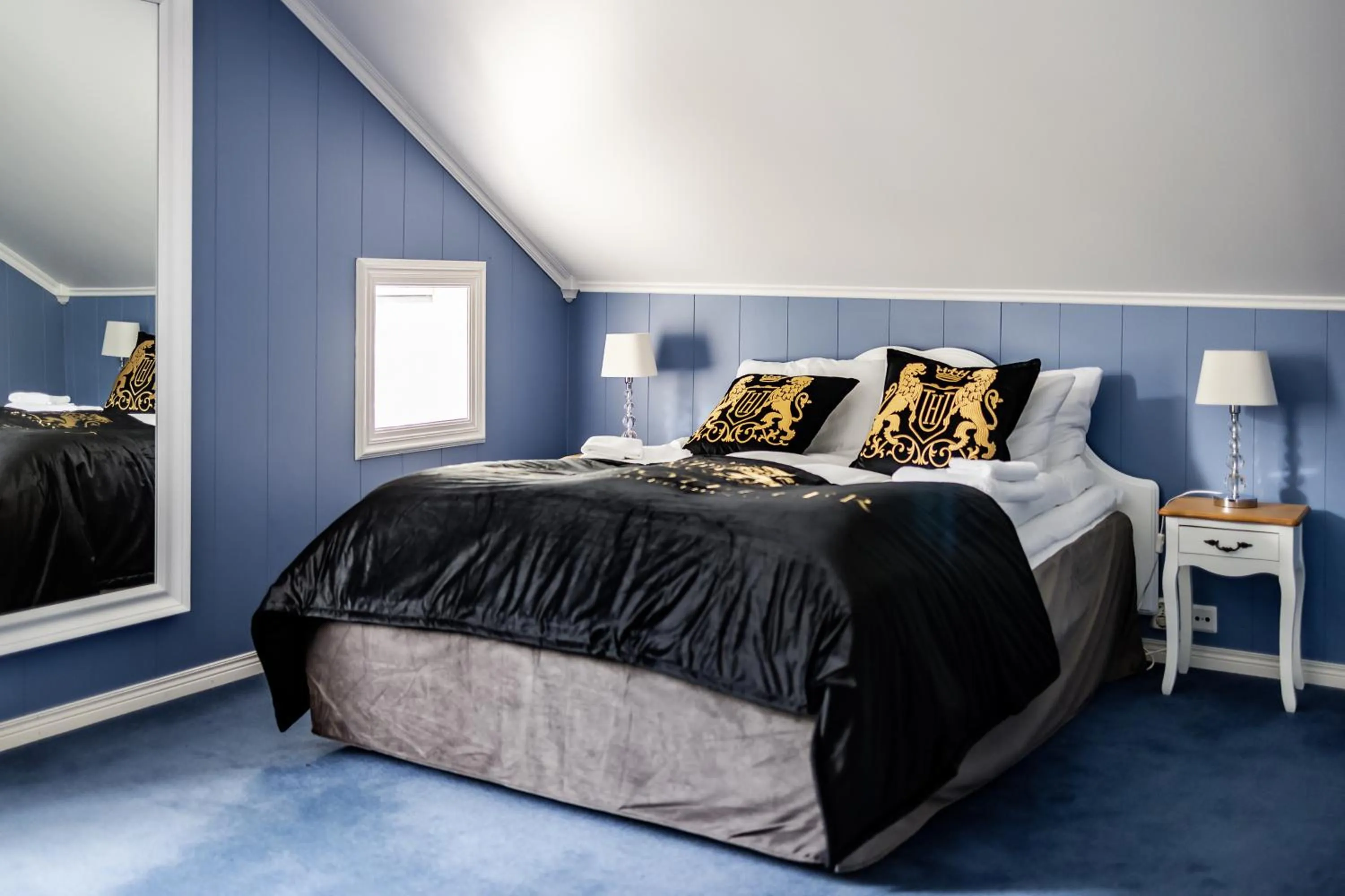 Bed in Fjordslottet Hotel