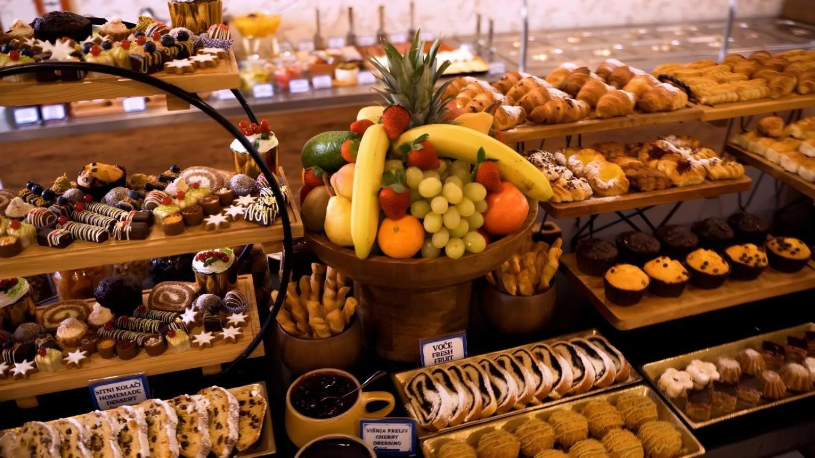 Breakfast in Hotel Vojvodina