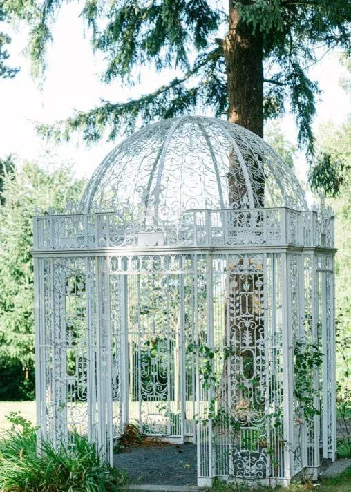 Garden in Tinakilly Country House Hotel