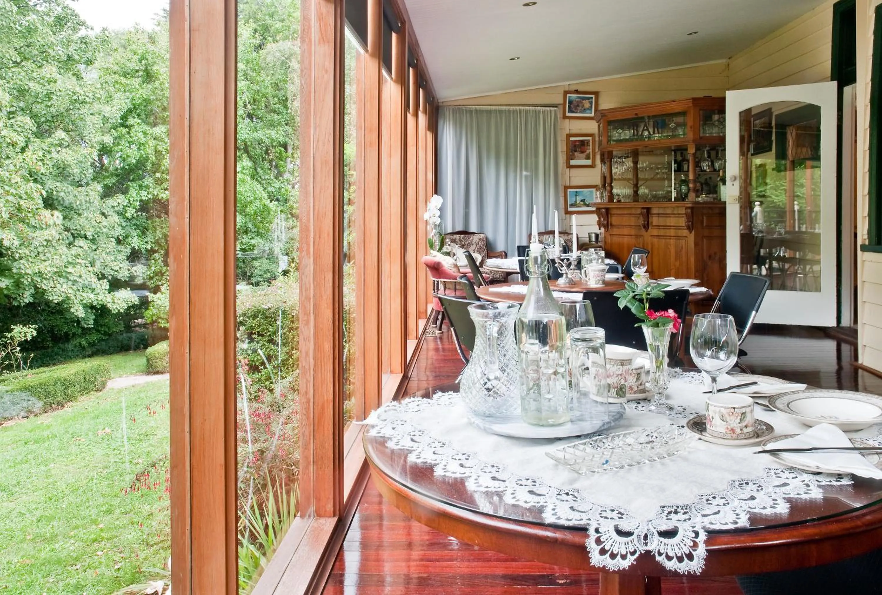 Food and drinks in Burnbank