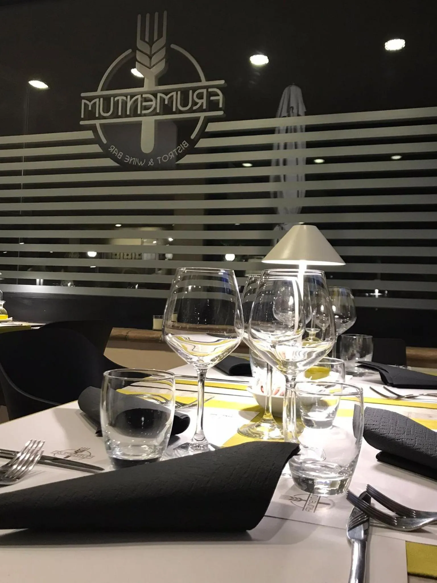 Restaurant/places to eat in Le Grazie Hotel