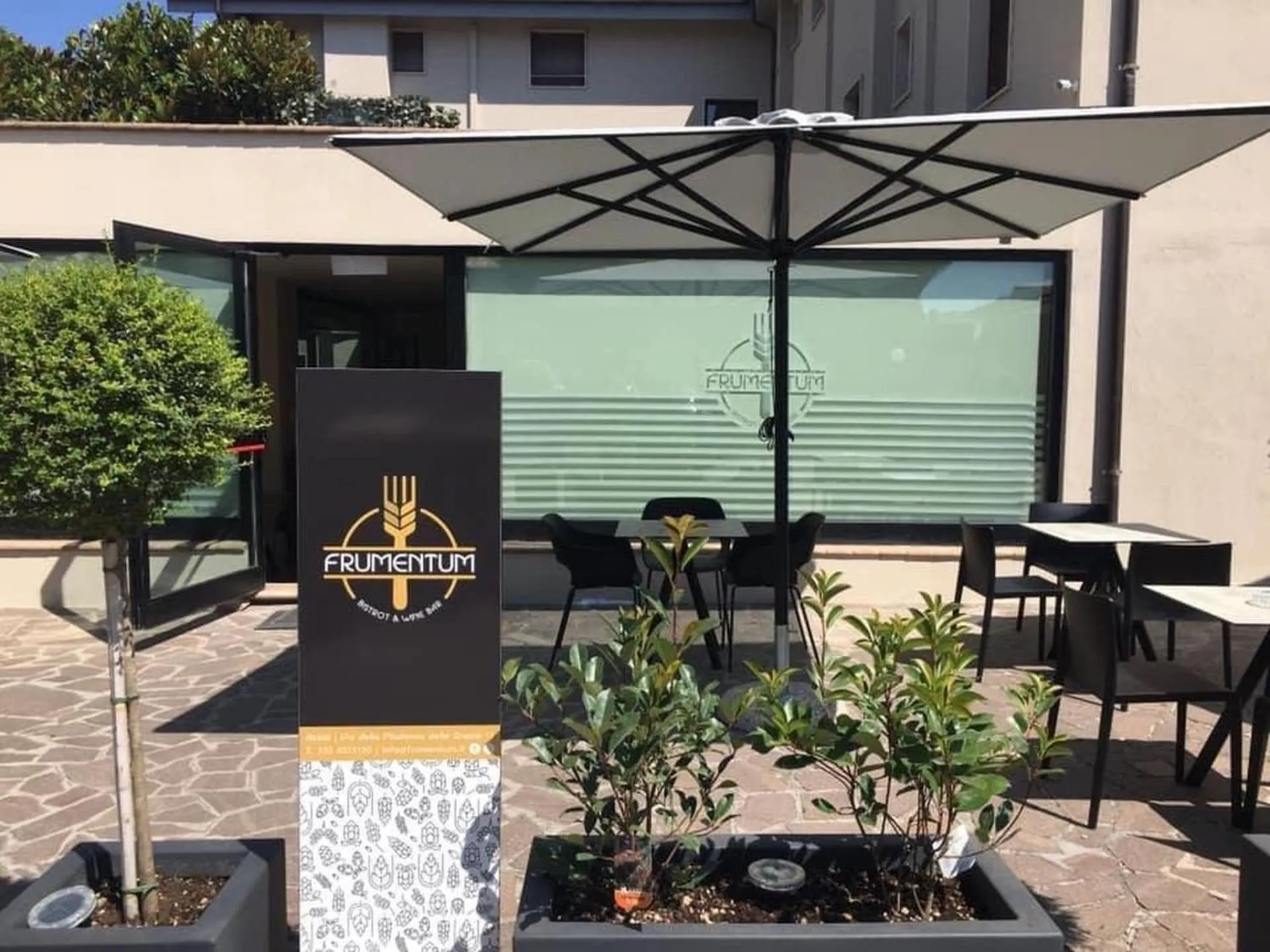 Patio in Le Grazie Hotel