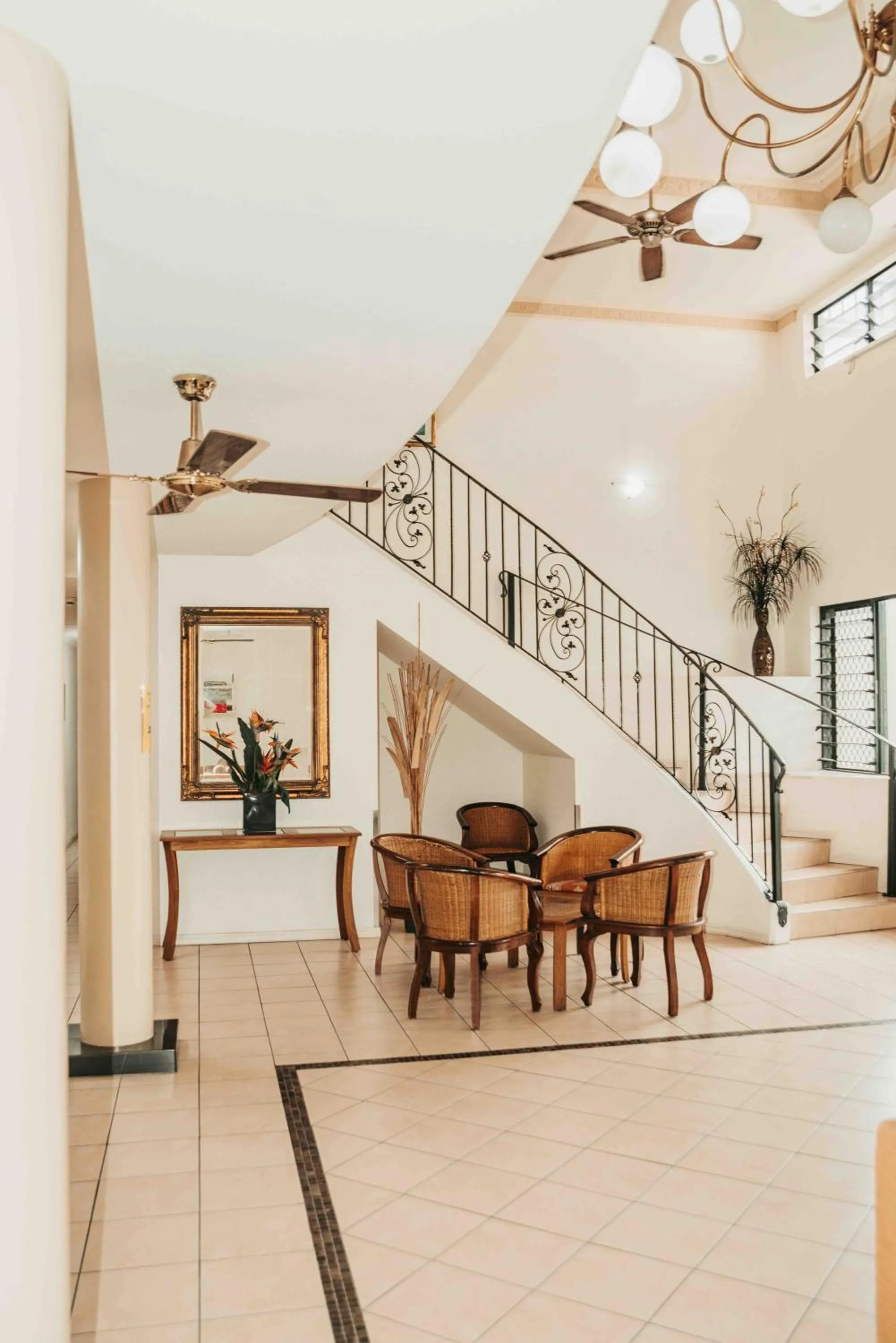 Property building in Cairns Queens Court