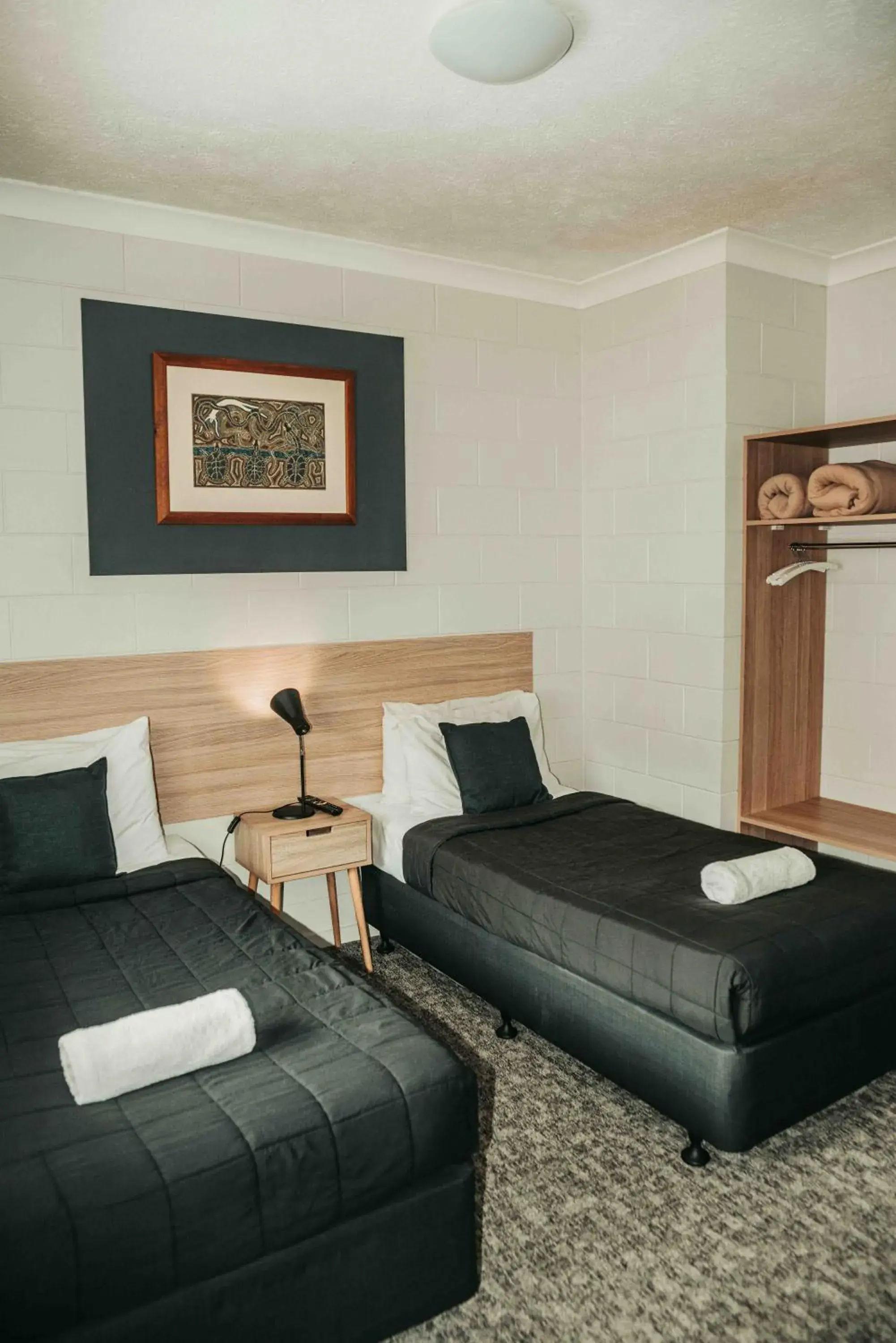 Budget Twin with Shared Bathroom - Unserviced in Cairns Queens Court Budget Twin with Shared Bathroom - Unserviced in Cairns Queens Court