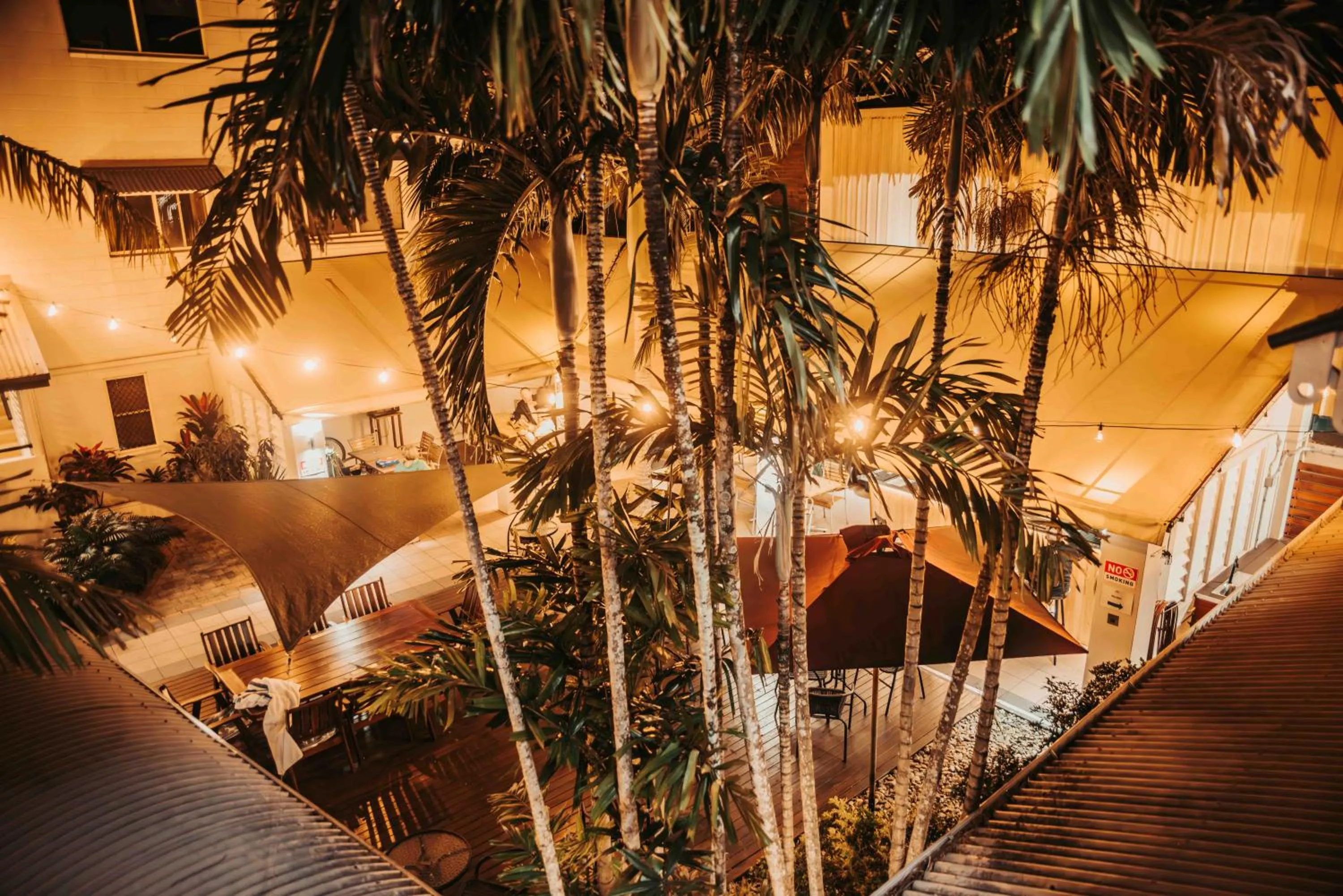 Property building in Cairns Queens Court