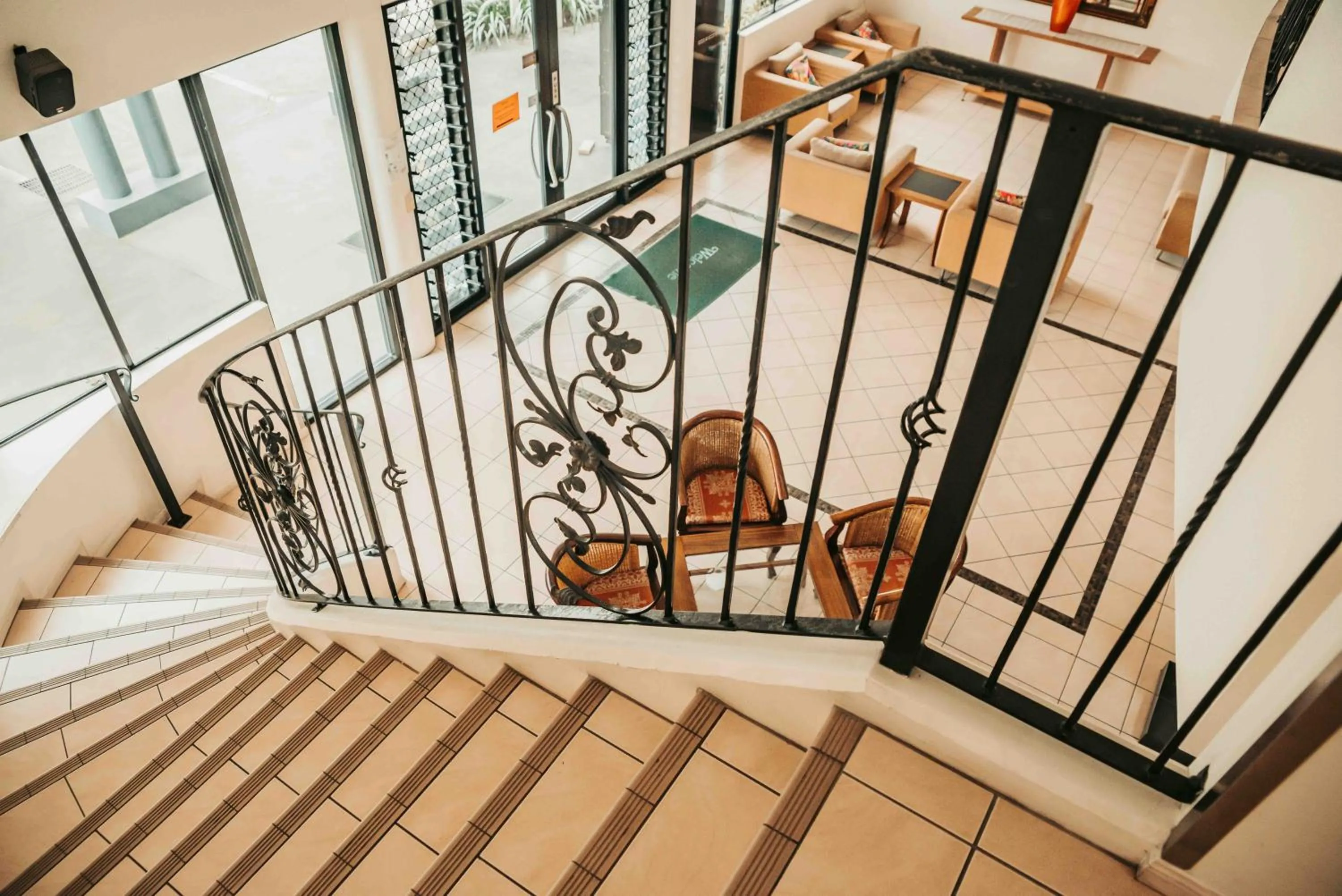 Property building in Cairns Queens Court