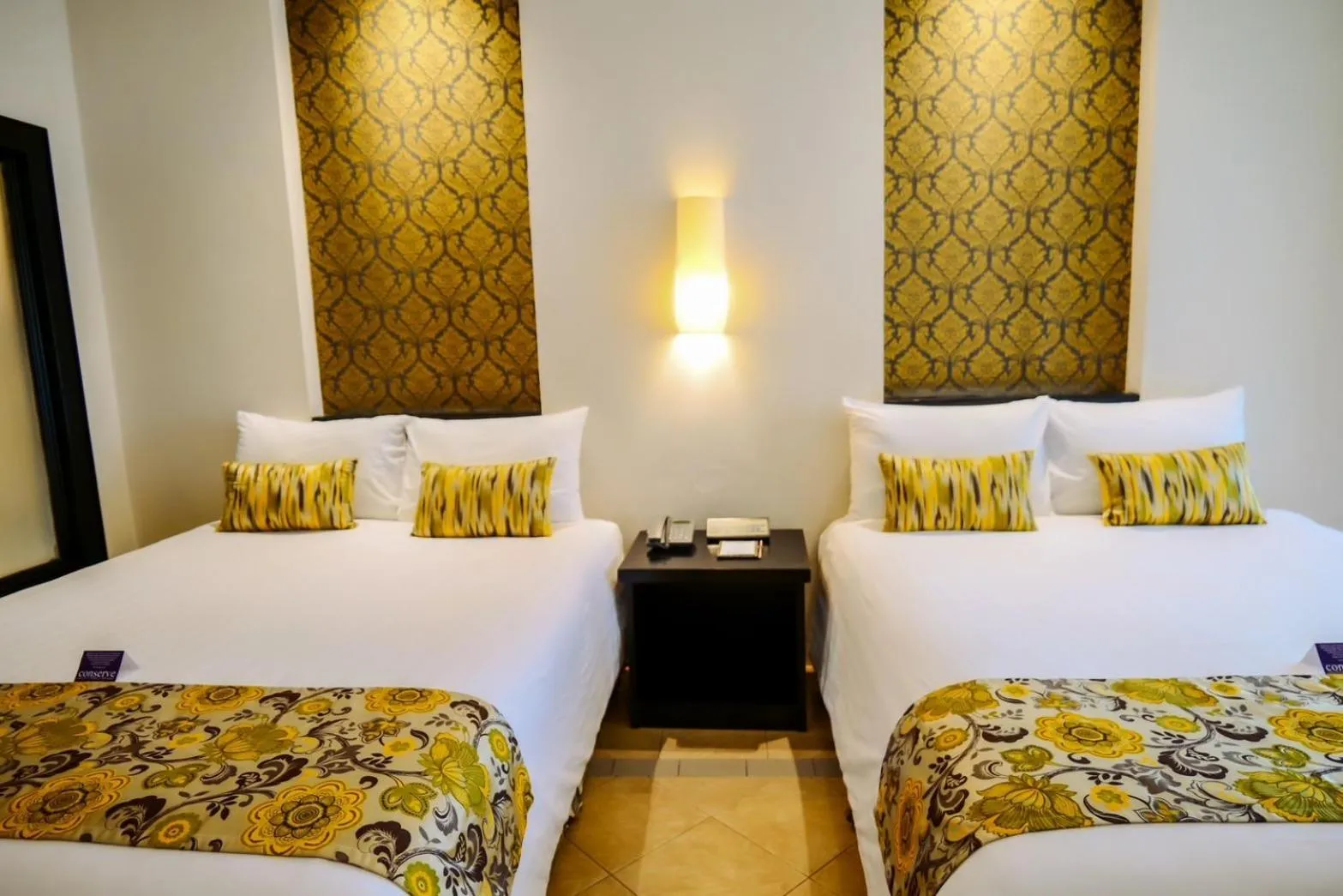 Bed in Horizon Karon Beach Resort & Spa