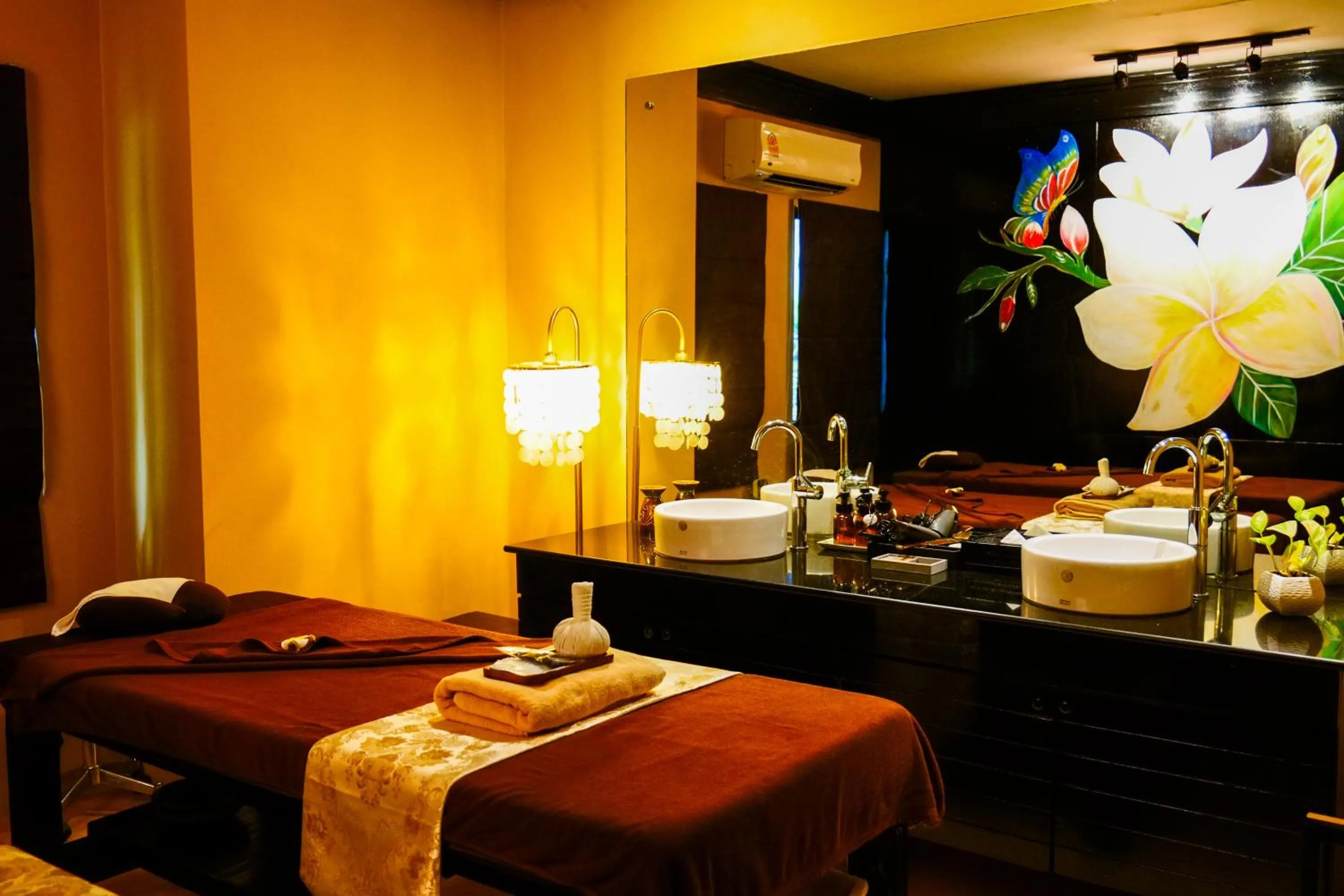 Spa and wellness centre/facilities, Bed in Horizon Karon Beach Resort & Spa