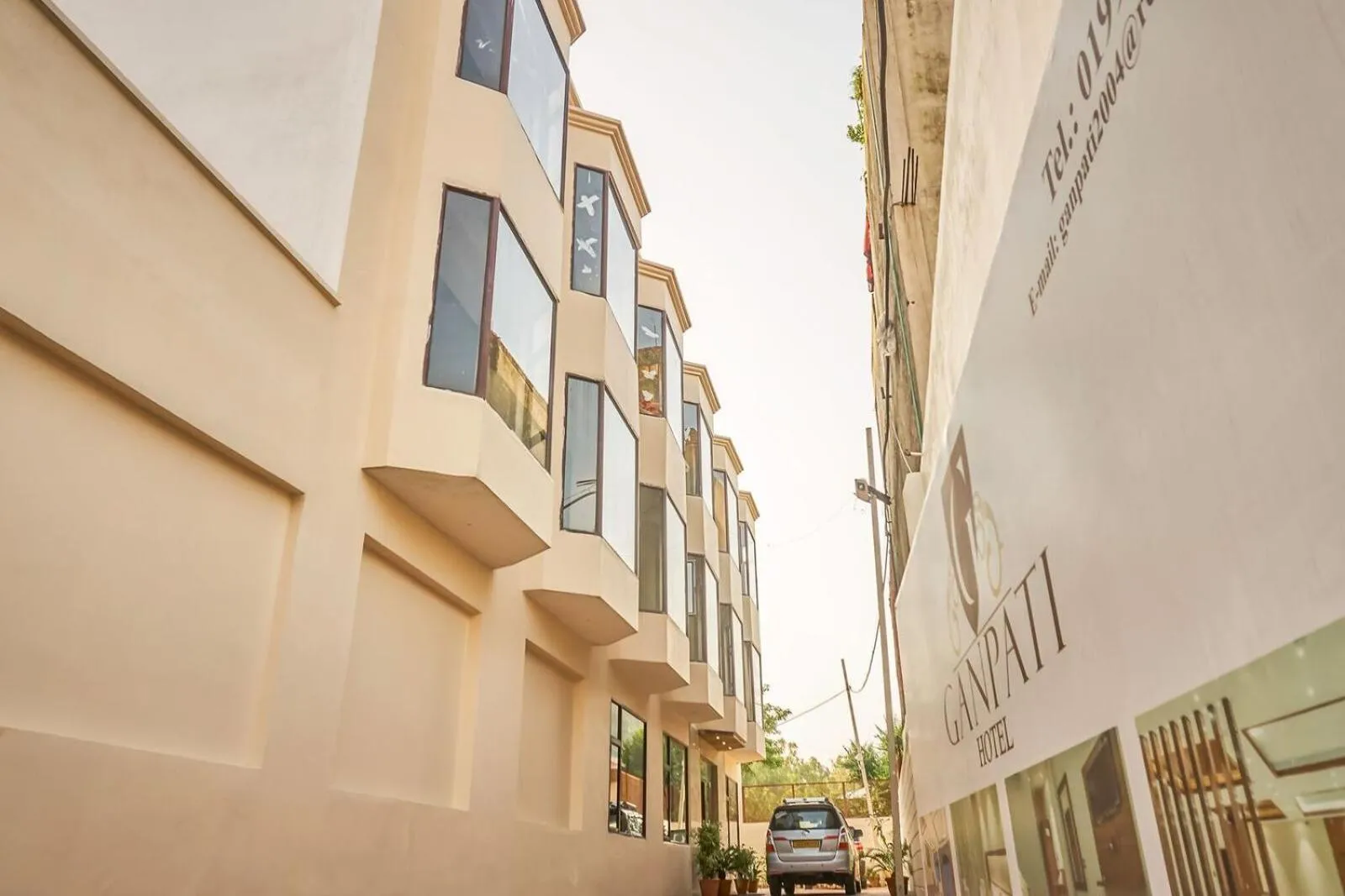 Facade/entrance in Ganpati Hotel Katra
