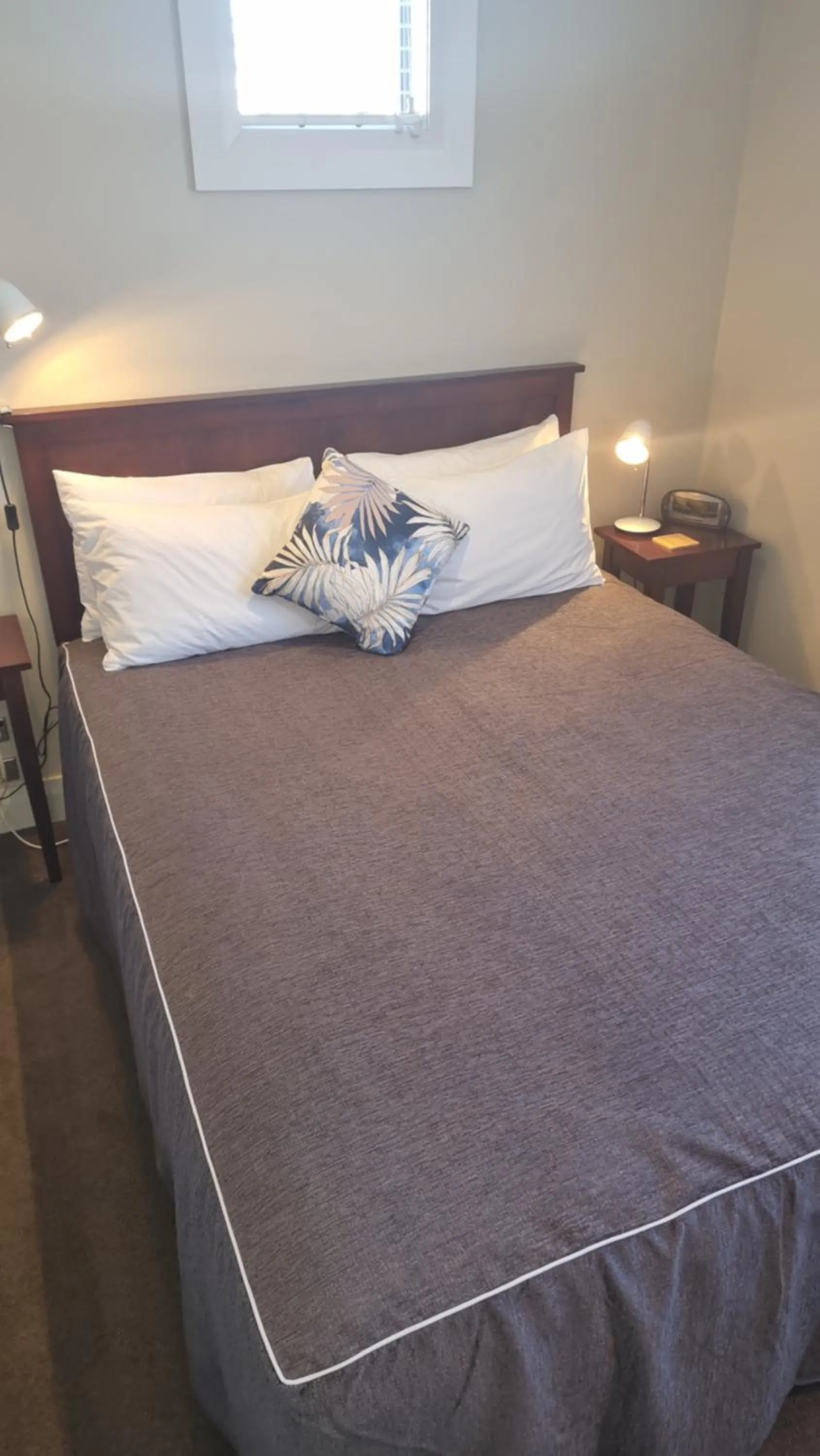 Bedroom, Bed in THE MEWS Oamaru