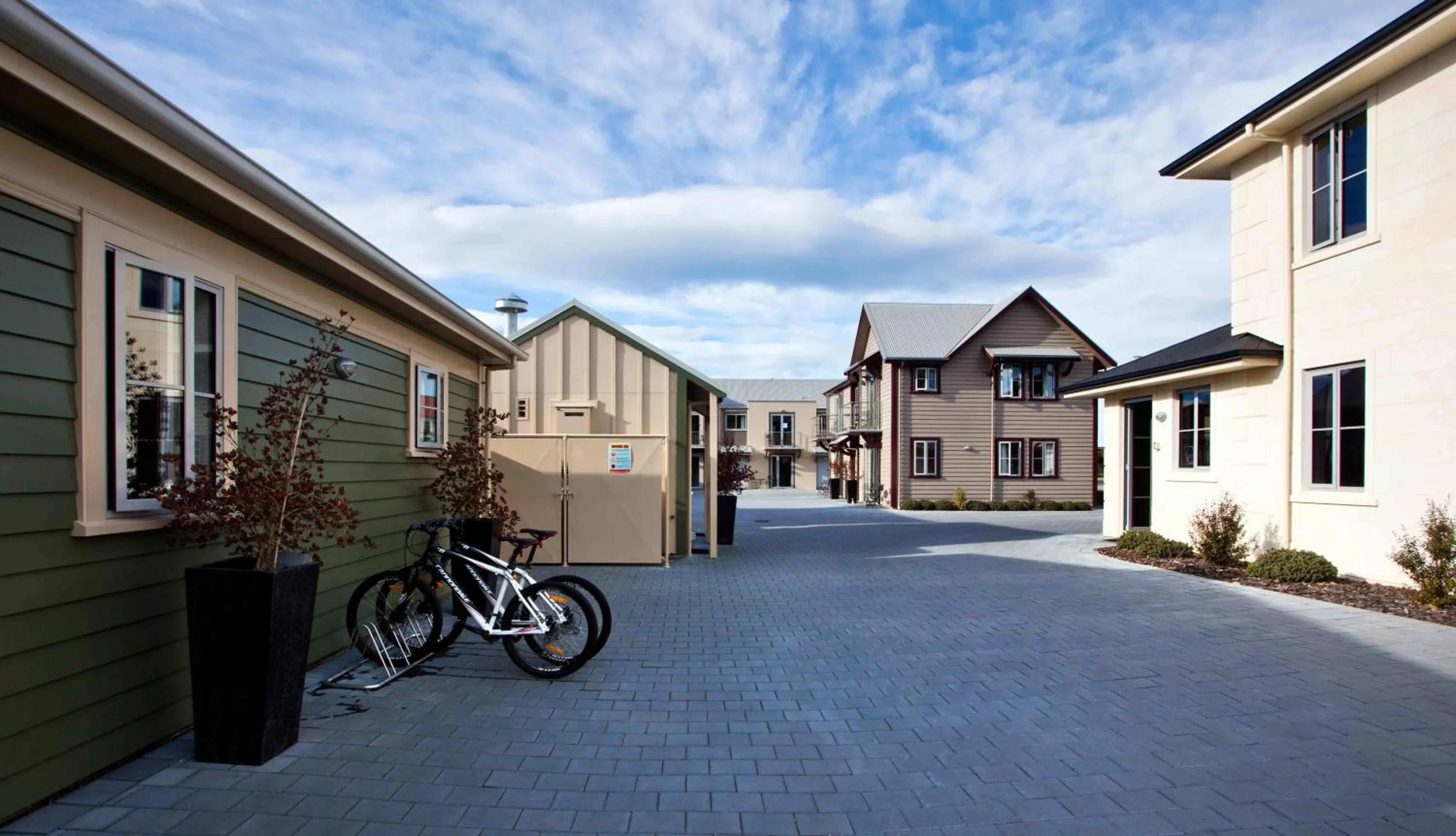 Facade/entrance in THE MEWS Oamaru