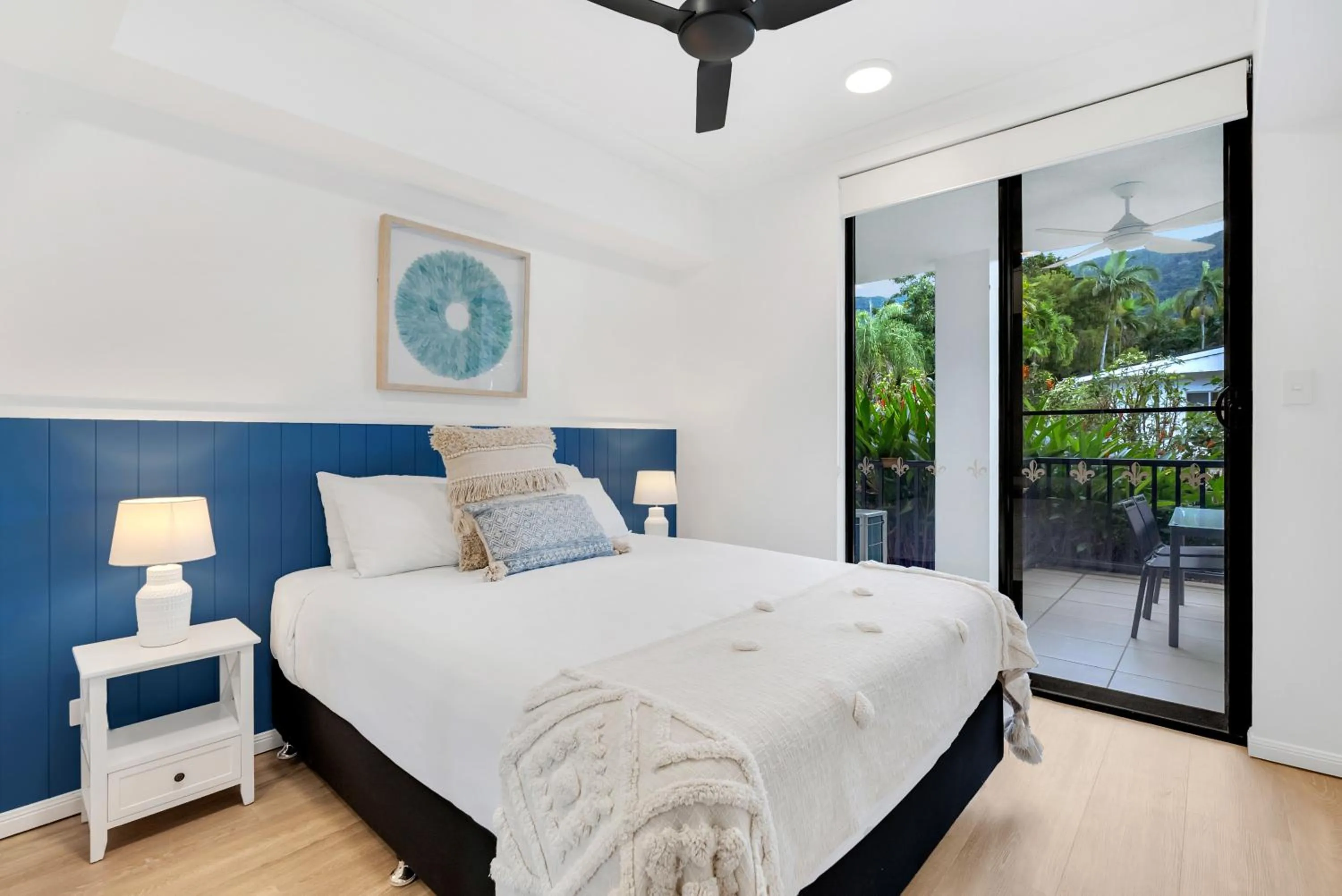 Bedroom, Bed in Elysium Apartments