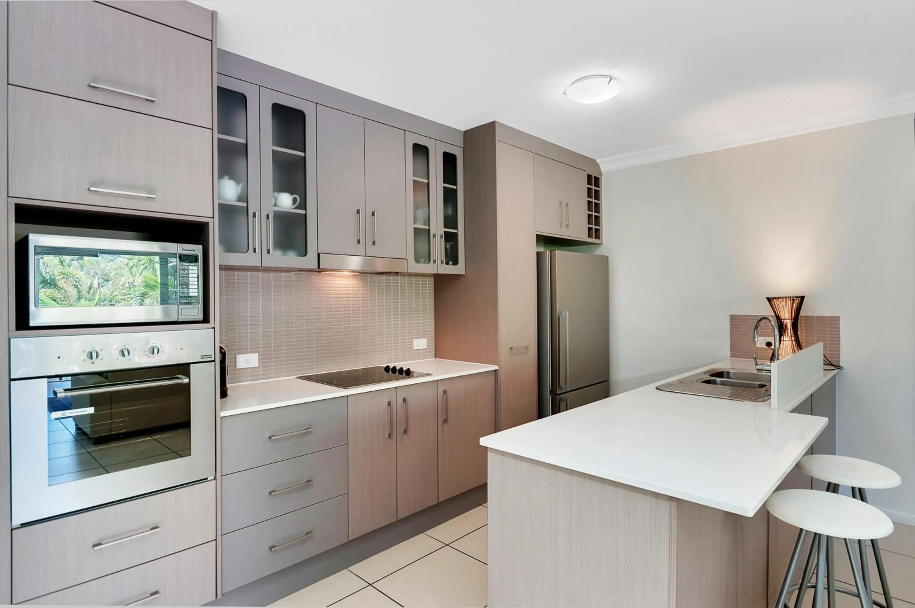 Kitchen or kitchenette in Elysium Apartments