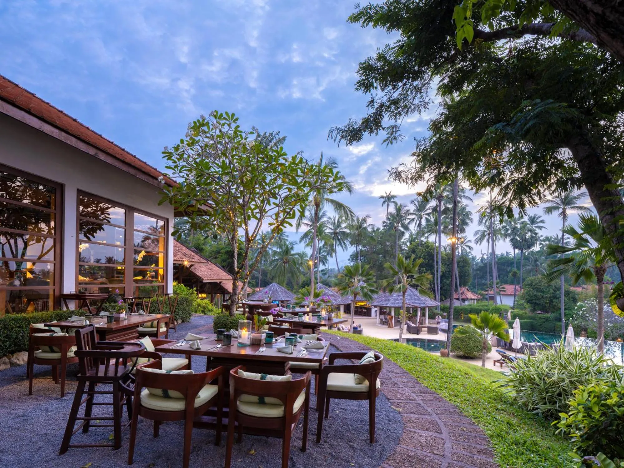 Restaurant/places to eat in Napasai Samui