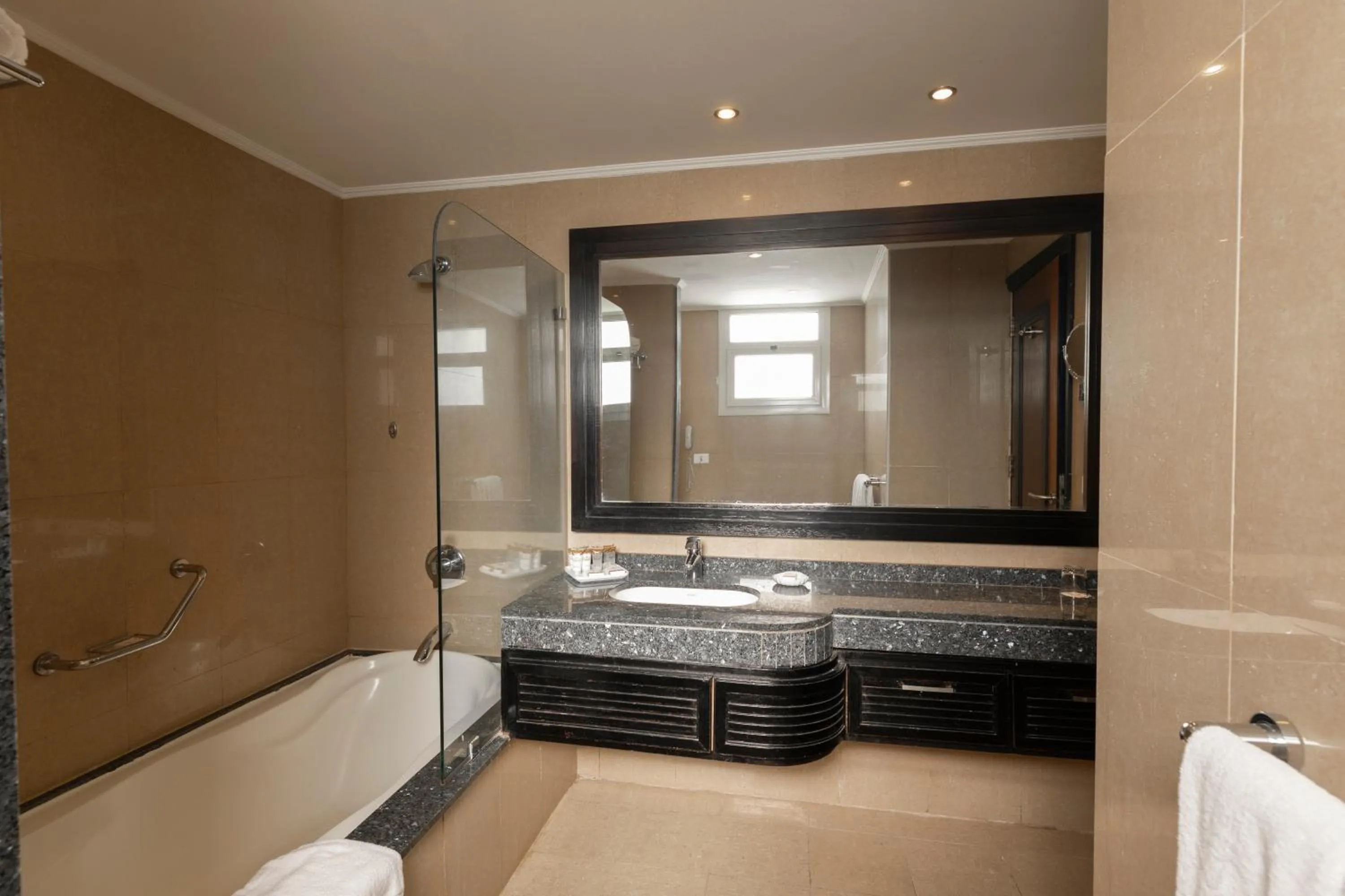 Bathroom in Stella Di Mare Beach Hotel & Spa